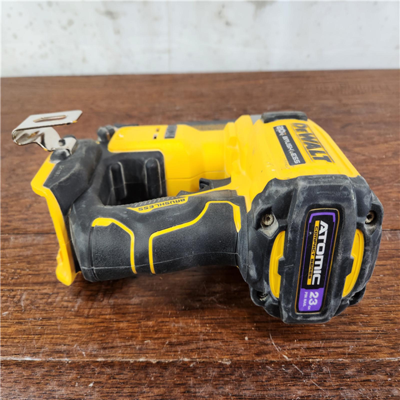 AS-IS DeWalt 20-Volt MAX Lithium-Ion Brushless Cordless 23-Gauge Pin Nailer (Tool-Only)