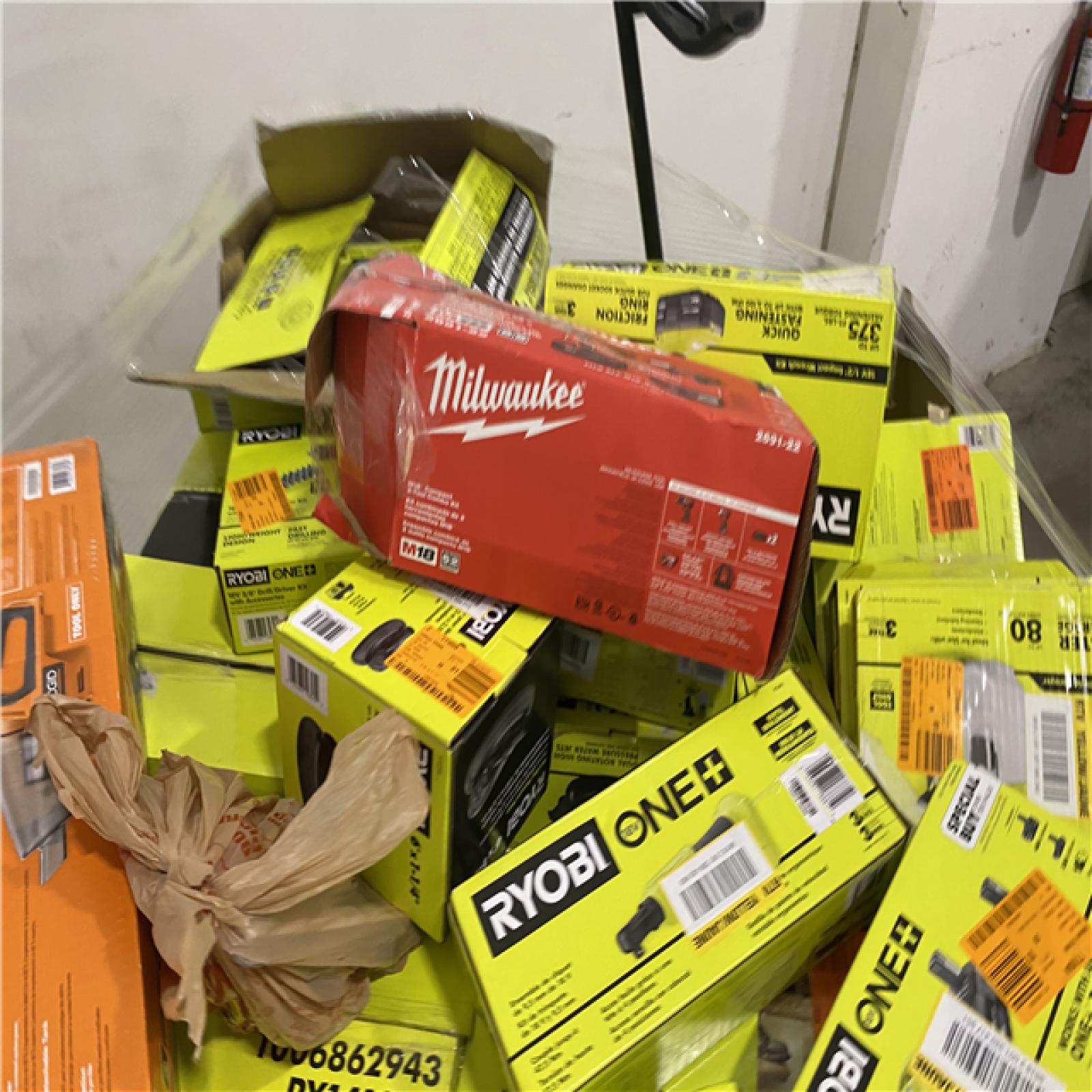Dallas Location - As-Is Tool Pallet