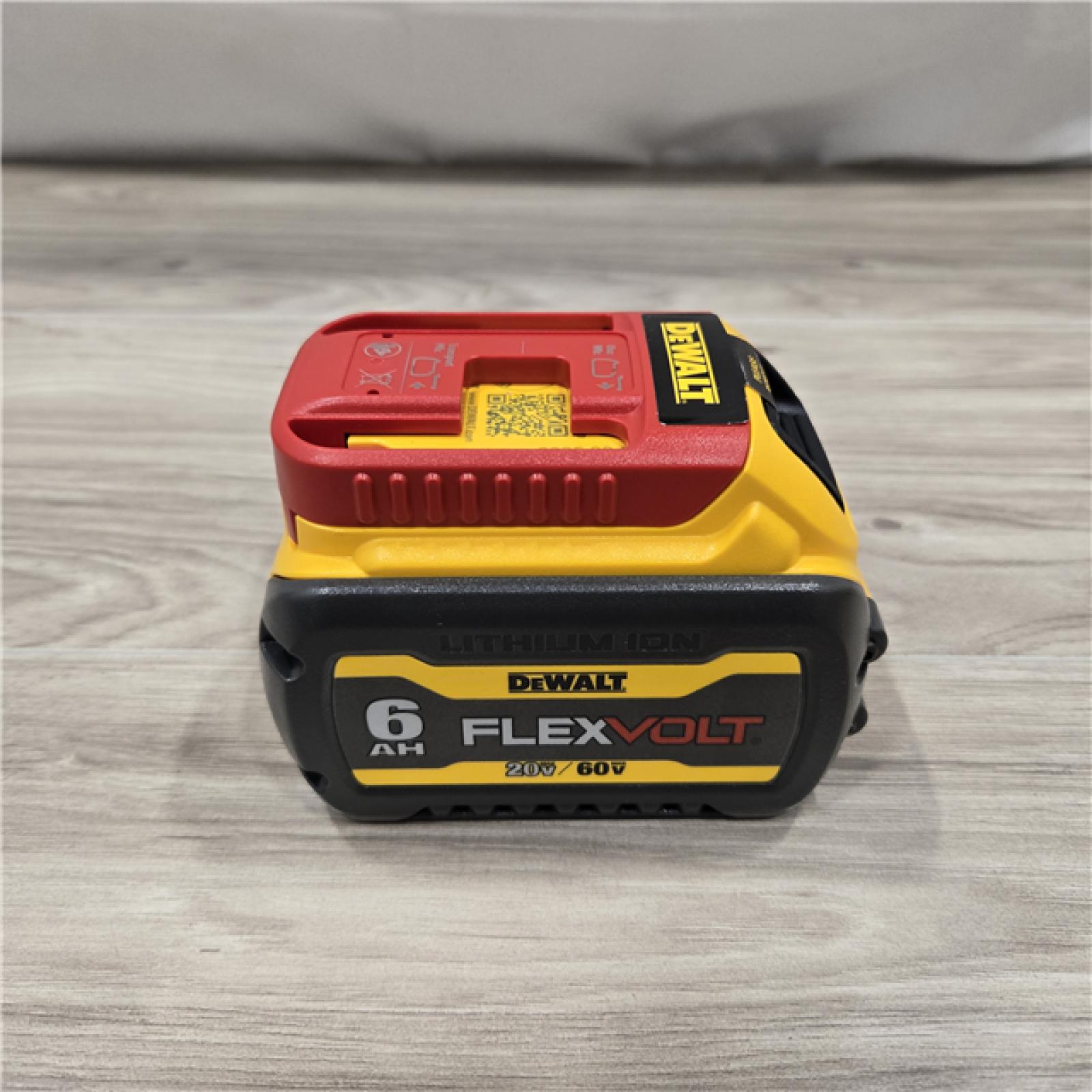 LIKE NEW! - DEWALT FLEXVOLT 20V/60V 6.0Ah Battery Pack with 6 Amp Output Charger
