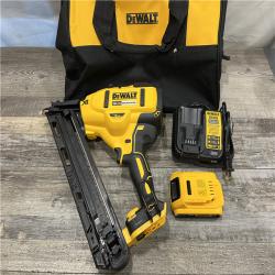 AS-IS DEWALT 20V MAX XR Lithium-Ion Cordless 2-1/2 in. 15-Gauge Finish Nailer Kit