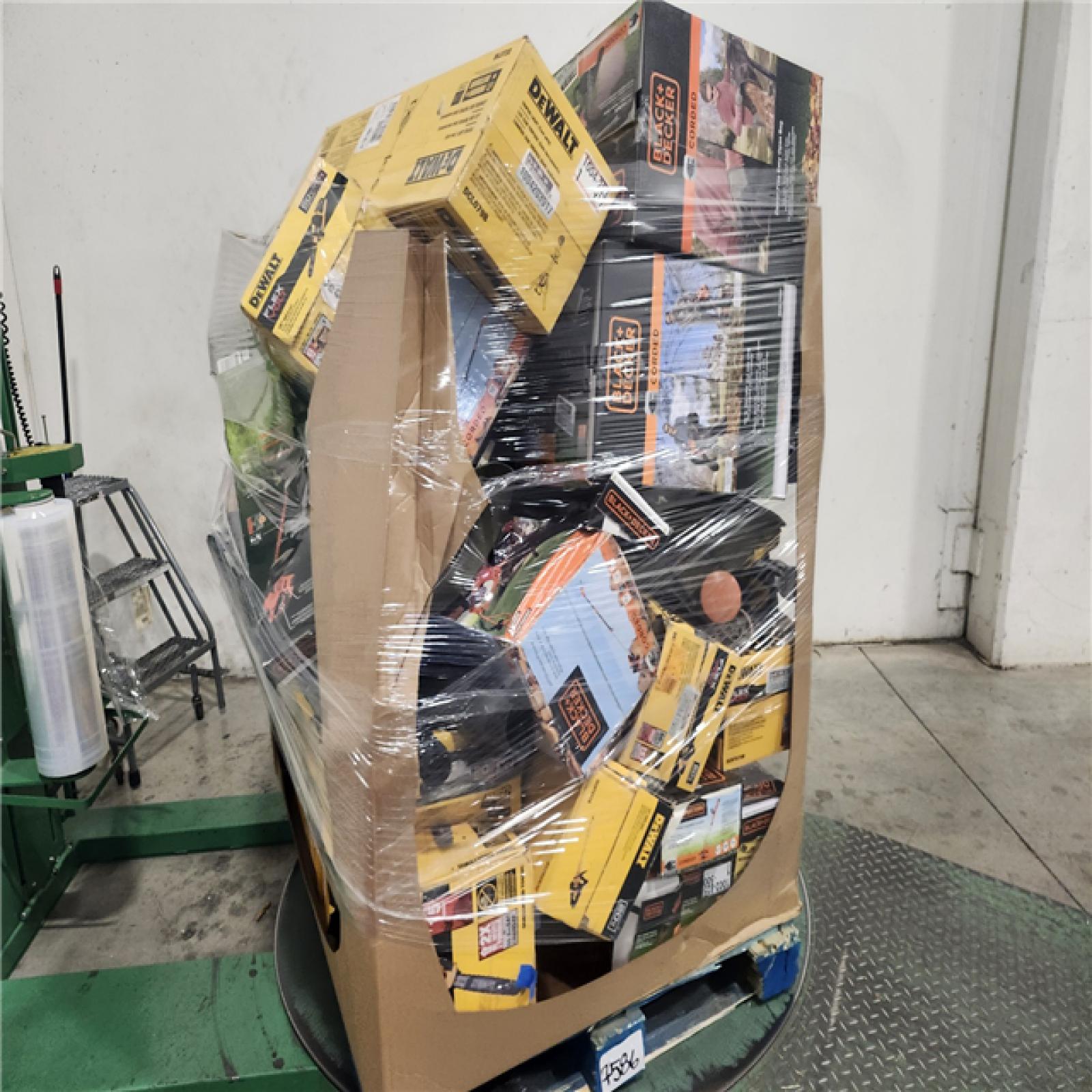 Dallas Location - As-Is DEWALT Tool Pallet