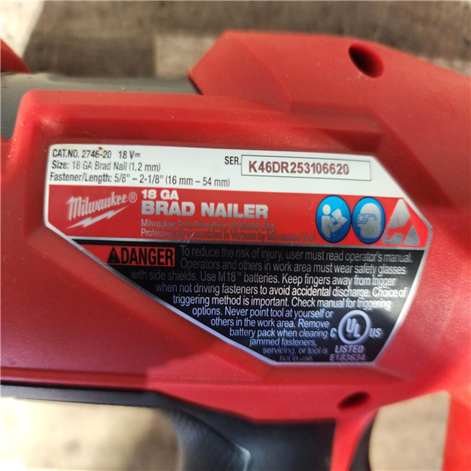 HOUSTON LOCATION - AS-IS Milwaukee FUEL 18-Volt Lithium-Ion Brushless Cordless Gen II 18-Gauge Brad Nailer (Tool-Only)