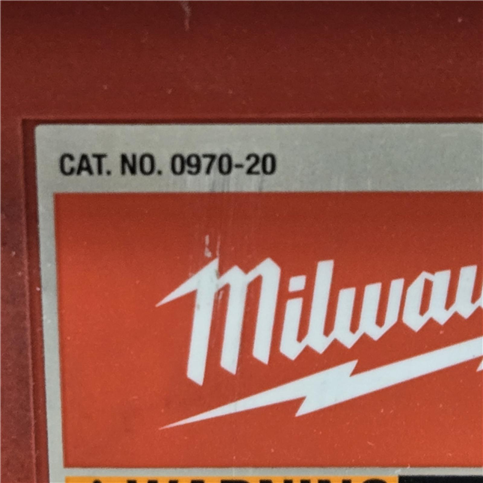 AS-IS MILWAUKEE M18 FUEL PACKOUT 18V Cordless 2.5 Gal. Wet/Dry Vacuum (Vacuum-Only)