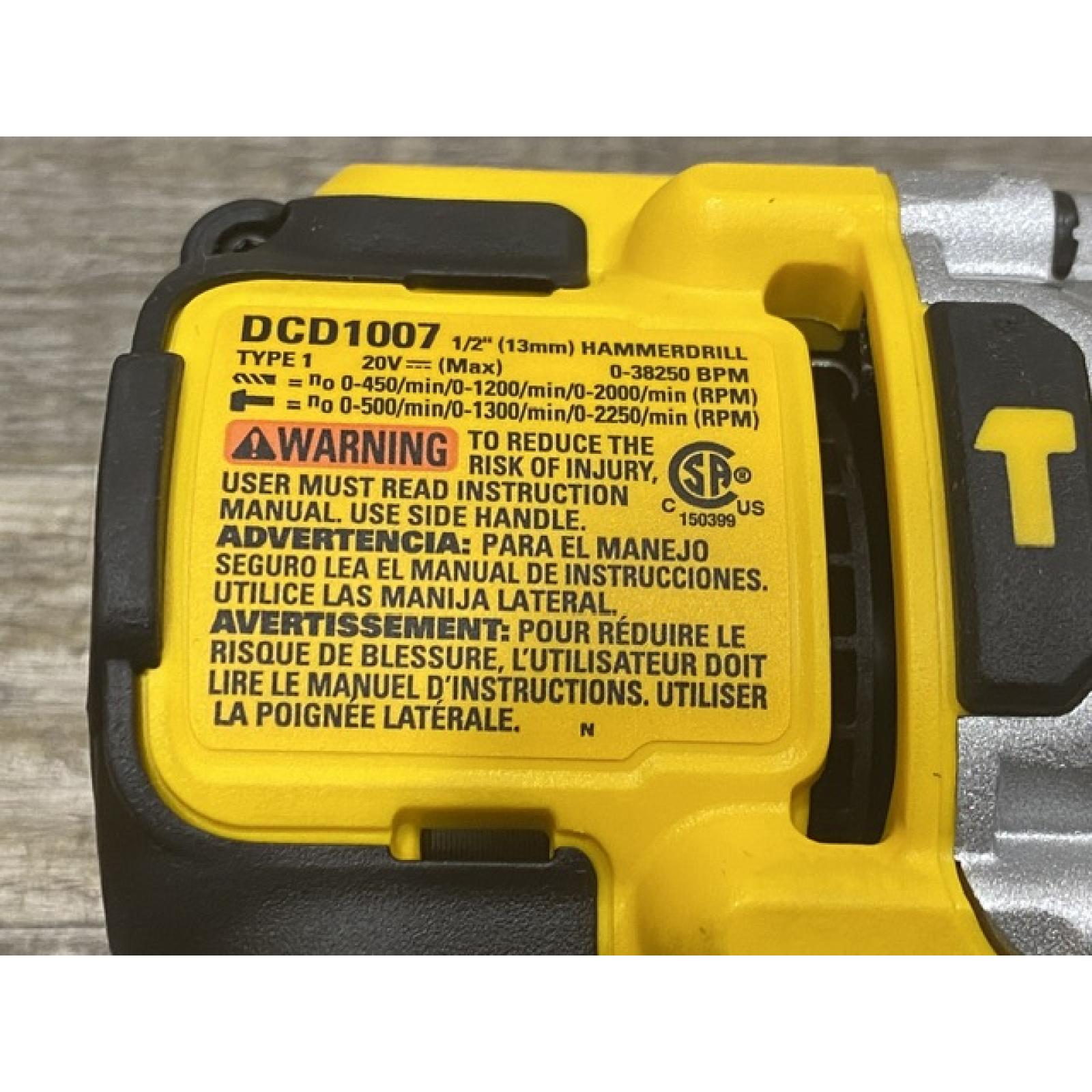 AS-IS DEWALT Atomic 20V Max Lithium-Ion Brushless Cordless Compact 1/4 in. Impact Driver Kit