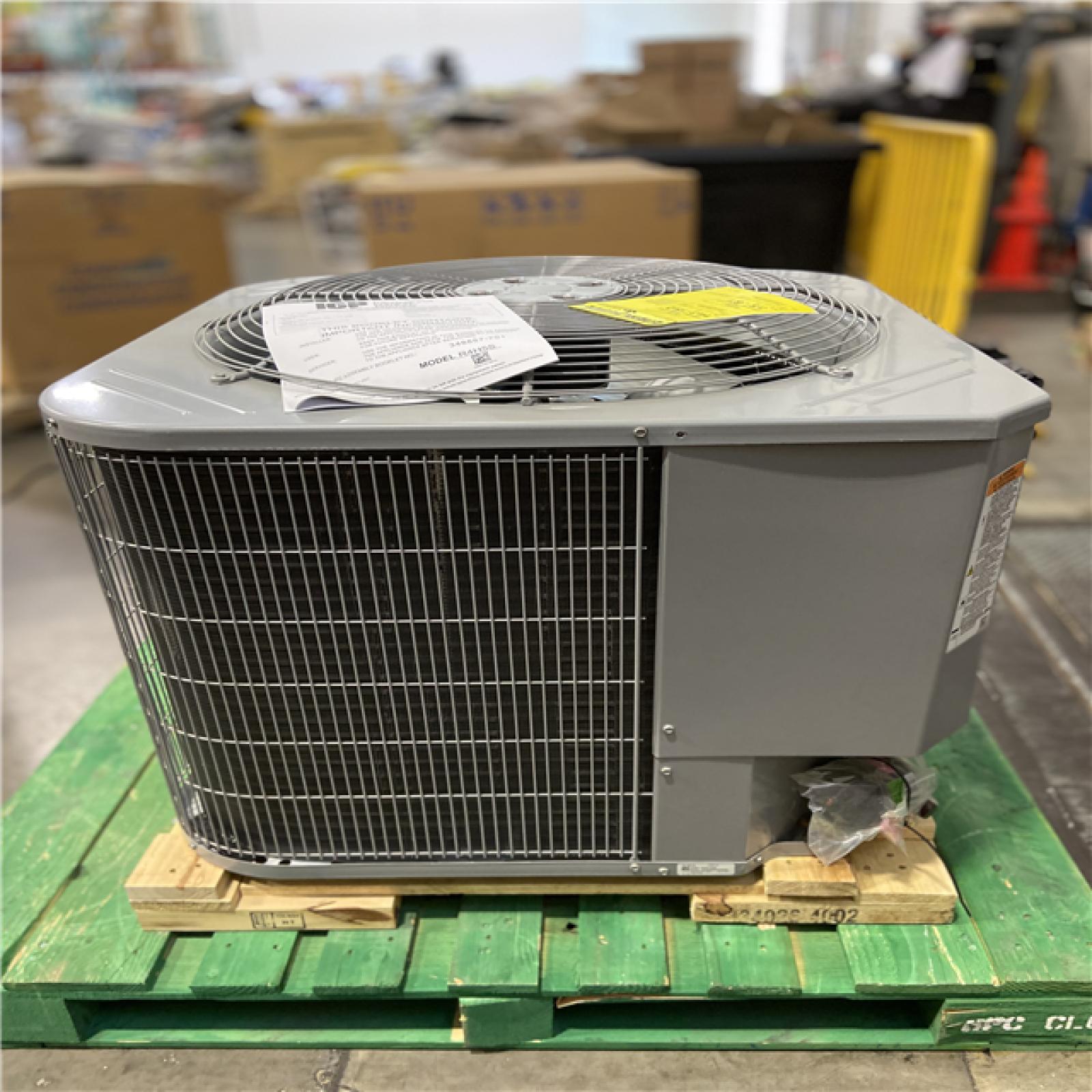 DALLAS LOCATION - Smartcomfort® by Carrier 2.5 Ton 14.3 Seer2 Heat Pump