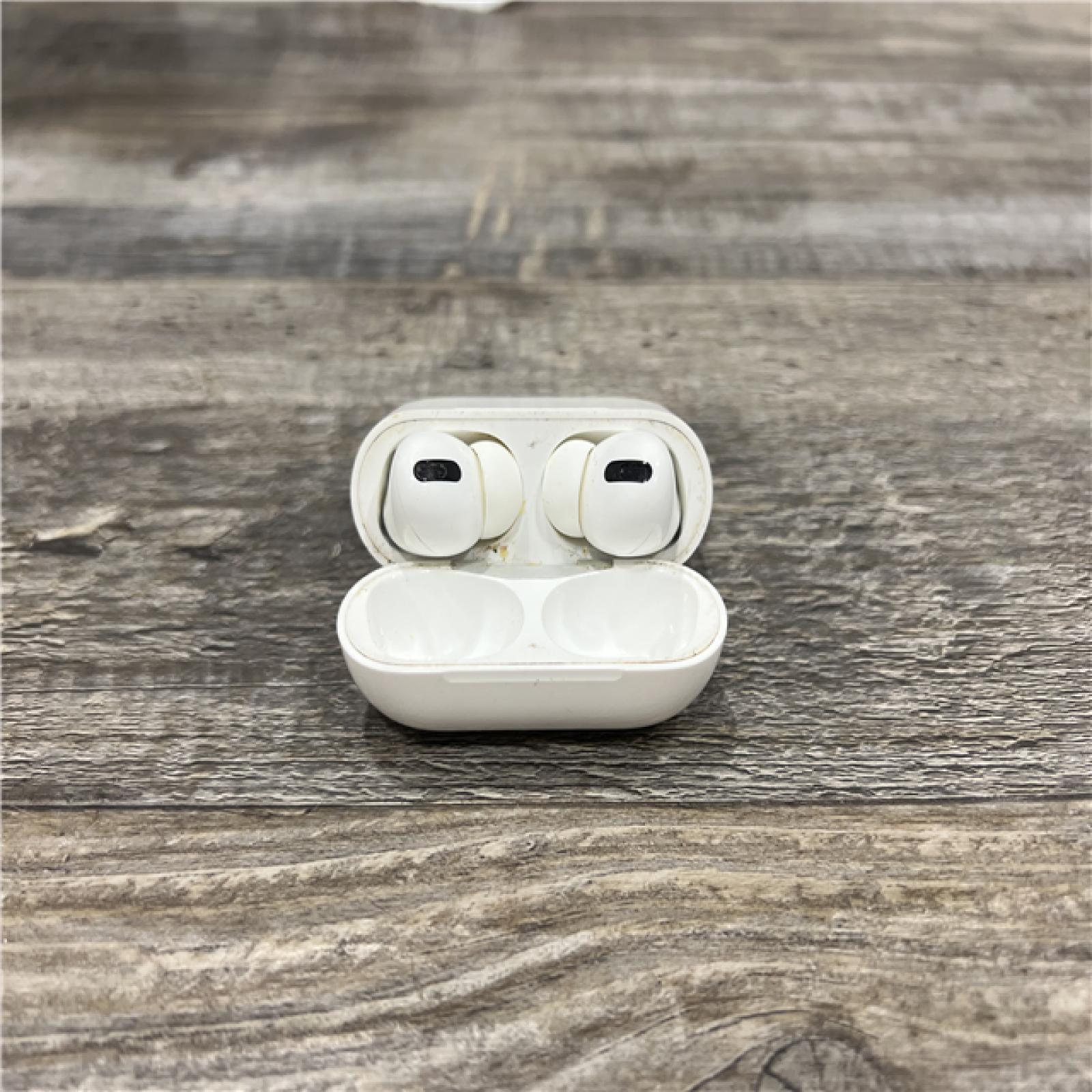 AS-IS Apple - AirPods Pro (1st generation) with Magsafe Charging Case - White