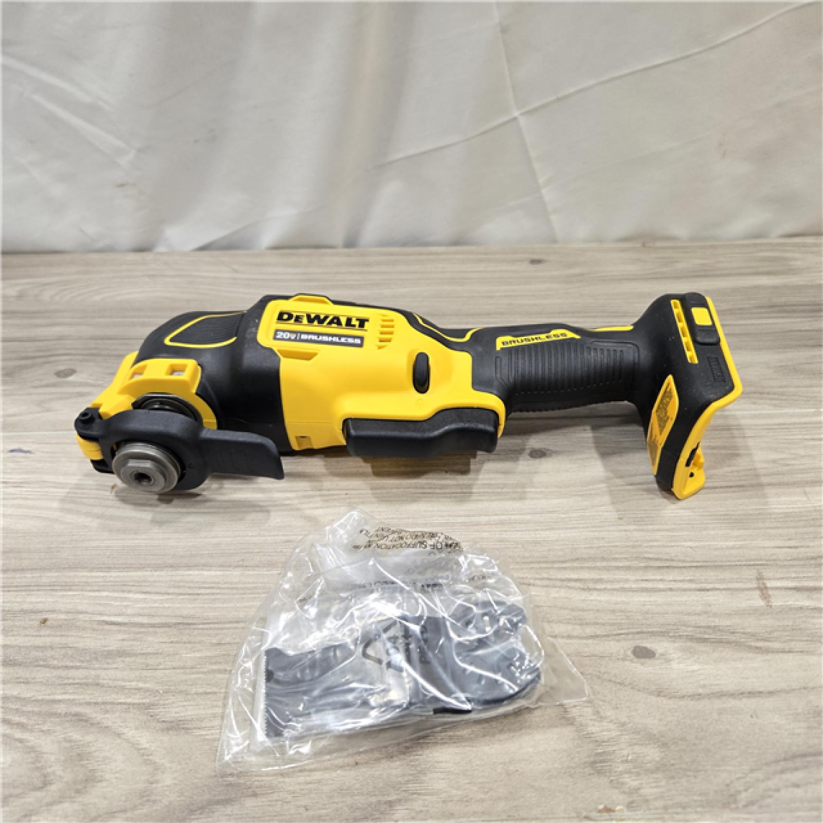 AS-IS DEWALT ATOMIC 20V MAX Cordless Oscillating Multi Tool (Tool Only)