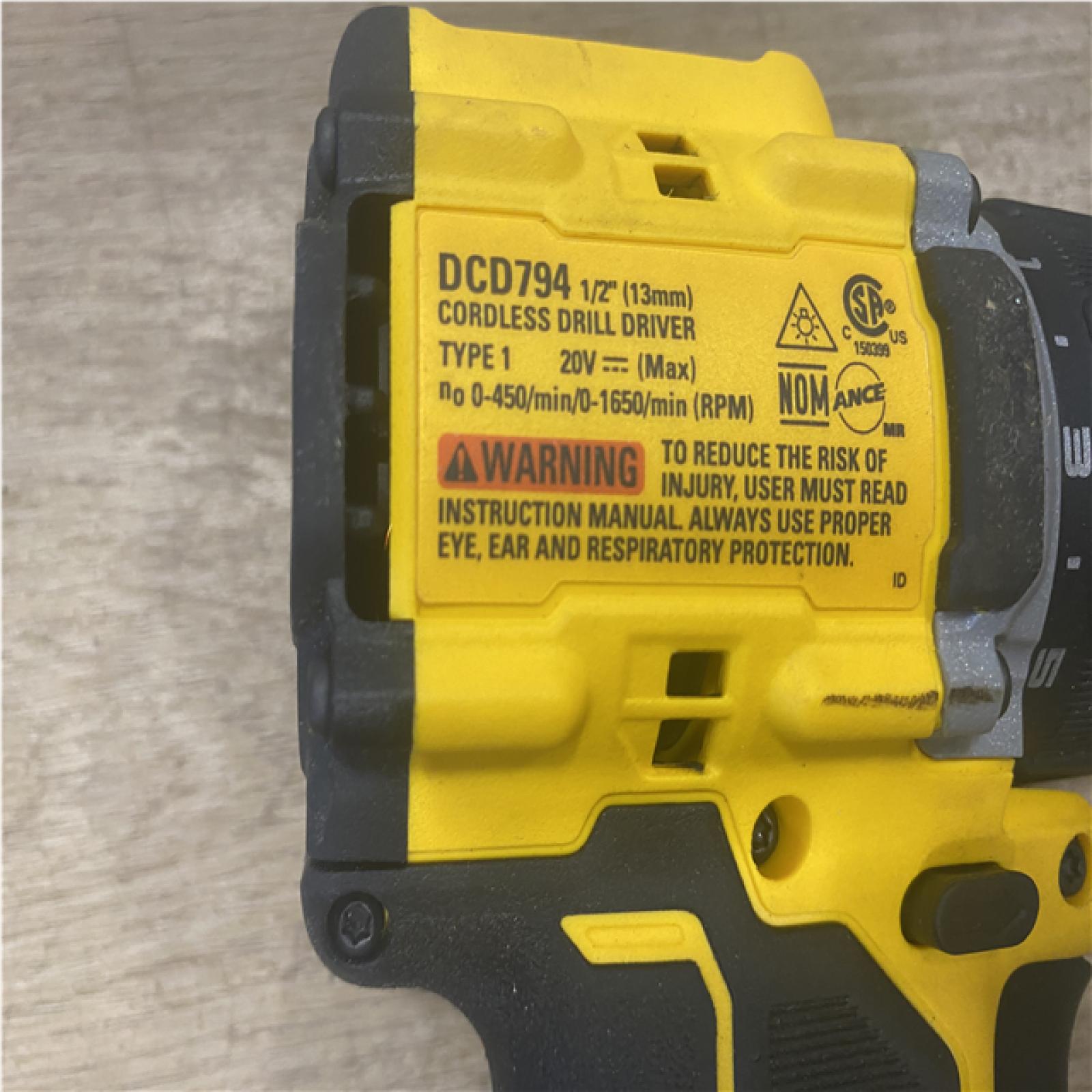 AS-IS DEWALT Atomic 20V Lithium-Ion Cordless Compact 1/2 in. Drill/Driver Kit