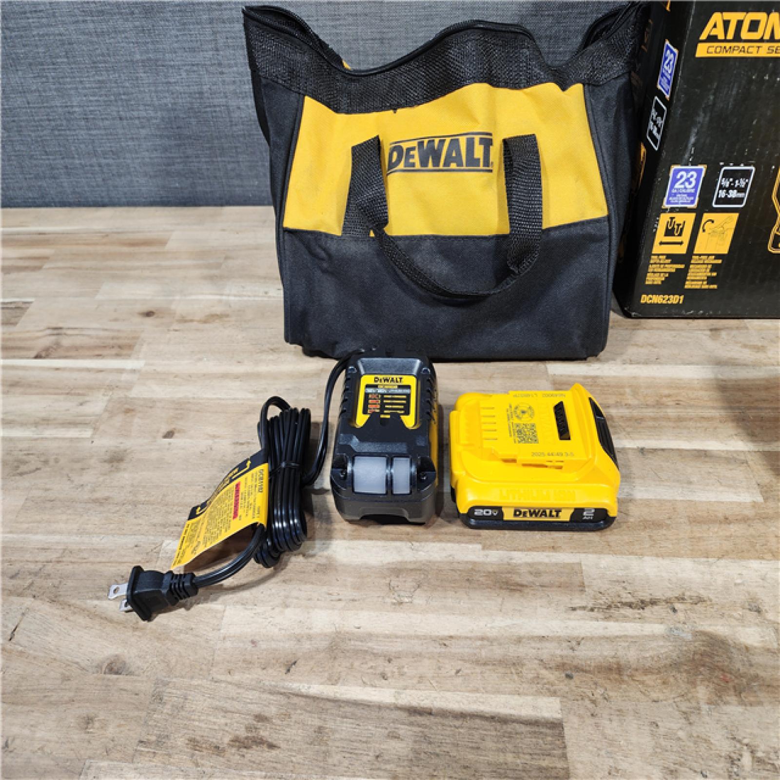 HOUSTON LOCATION - AS-IS DEWALT ATOMIC 20V MAX Lithium Ion Cordless 23 Gauge Pin Nailer Kit