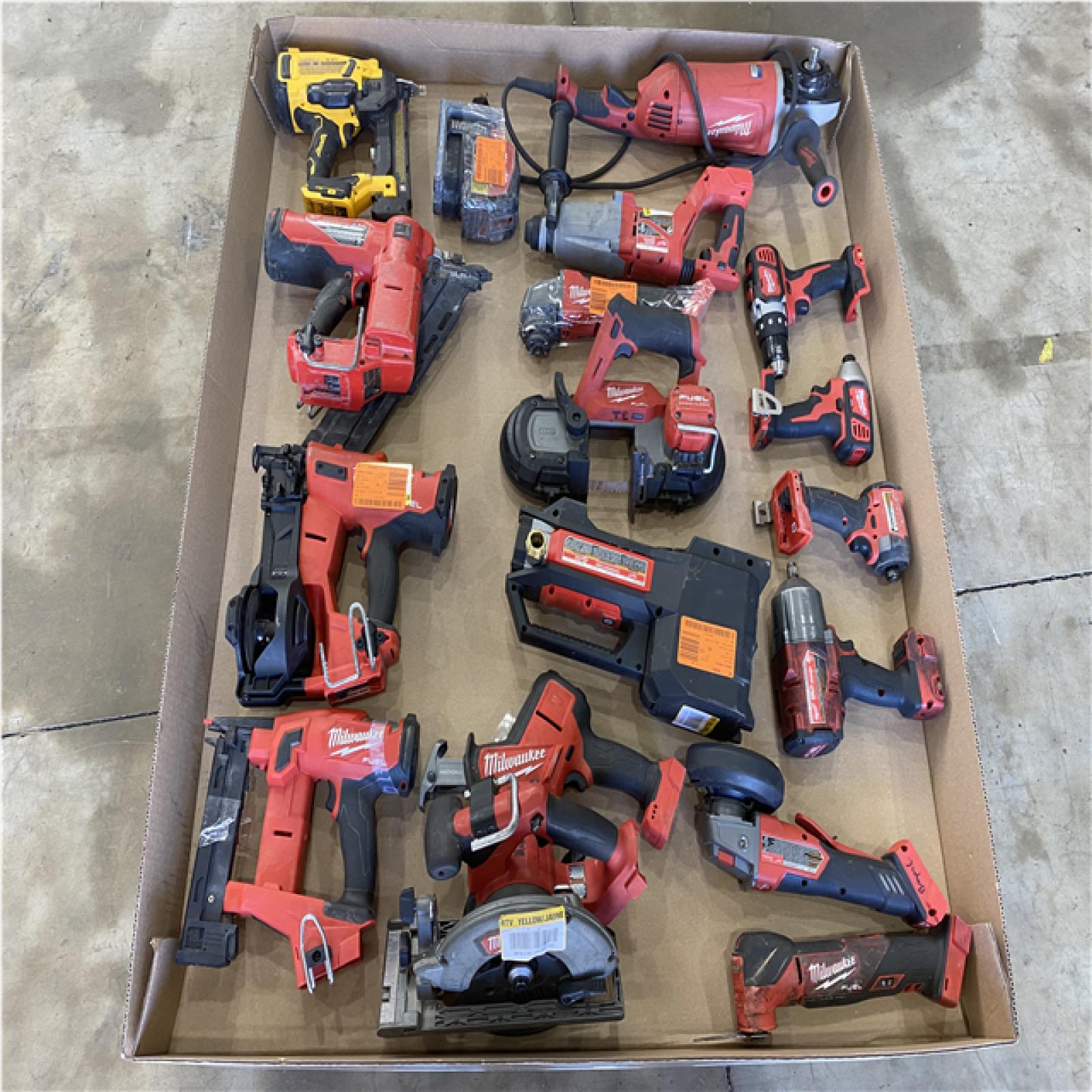 Houston Location - AS-IS LOOSE TOOL PALLET