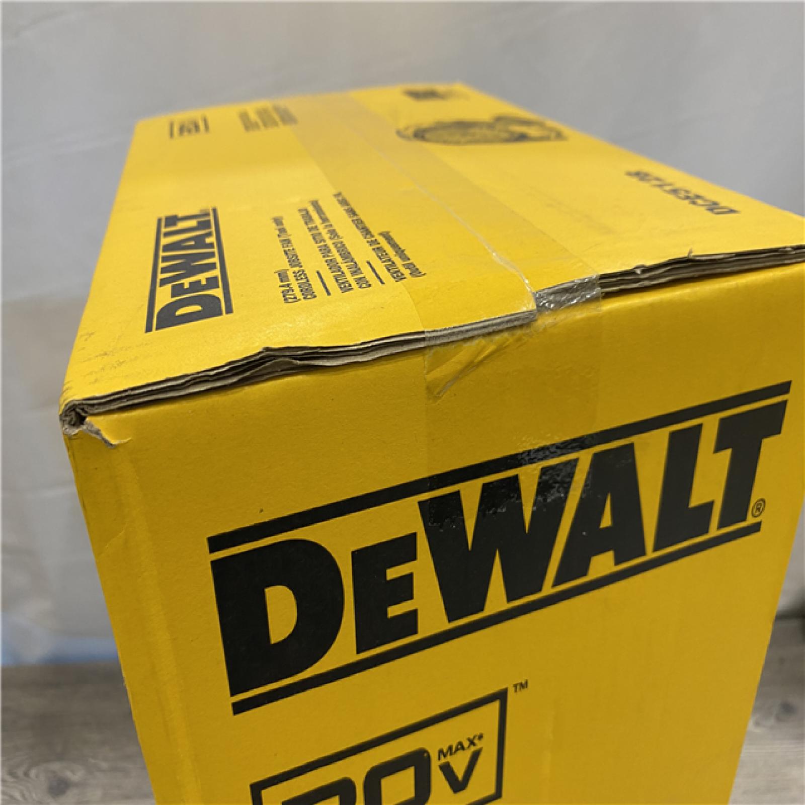 NEW - DEWALT 20V MAX Jobsite Fan (Tool Only)