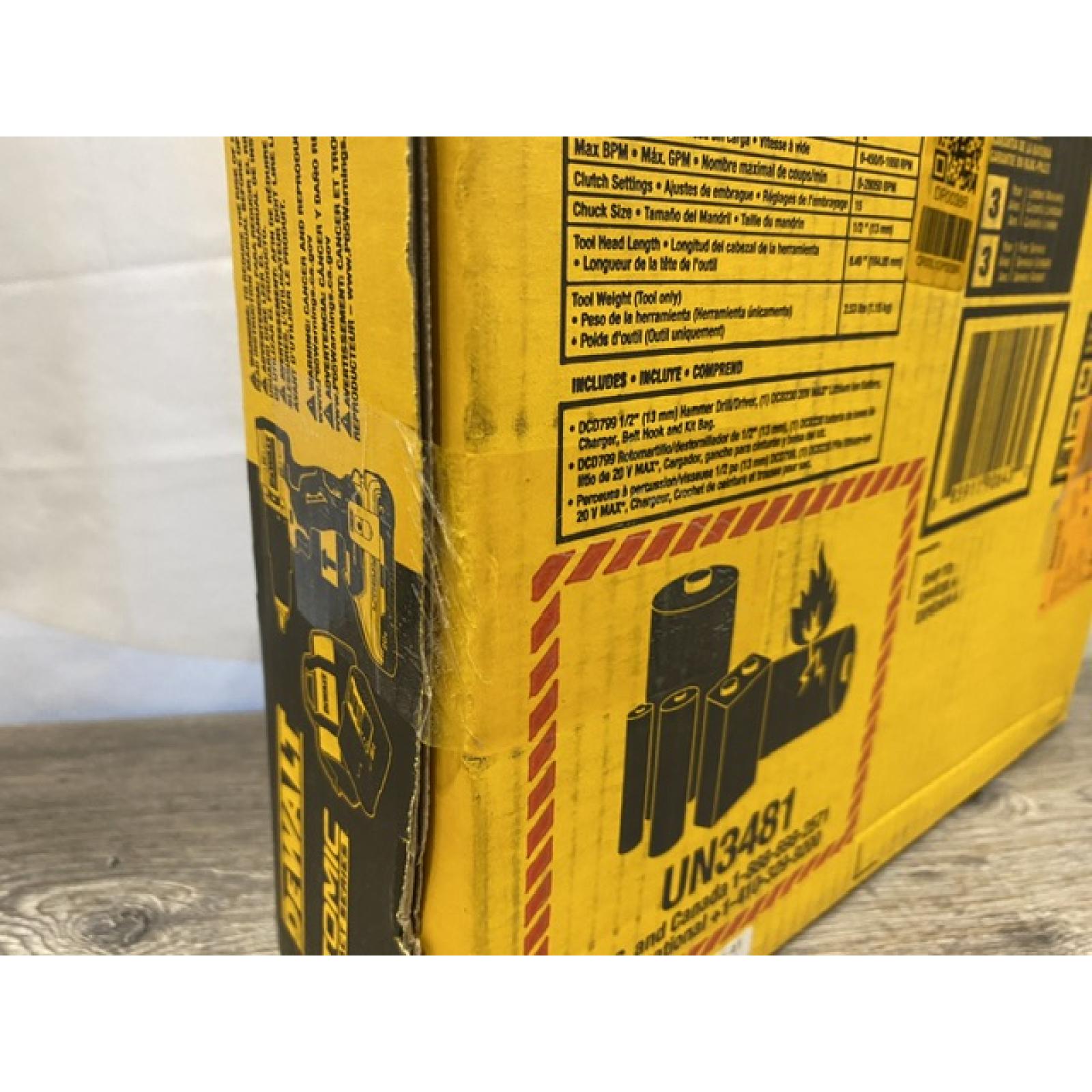 NEW- DeWalt ATOMIC 20-Volt Lithium-Ion Cordless 1/2 in. Compact Hammer Drill with 3.0Ah Battery  Charger and Bag