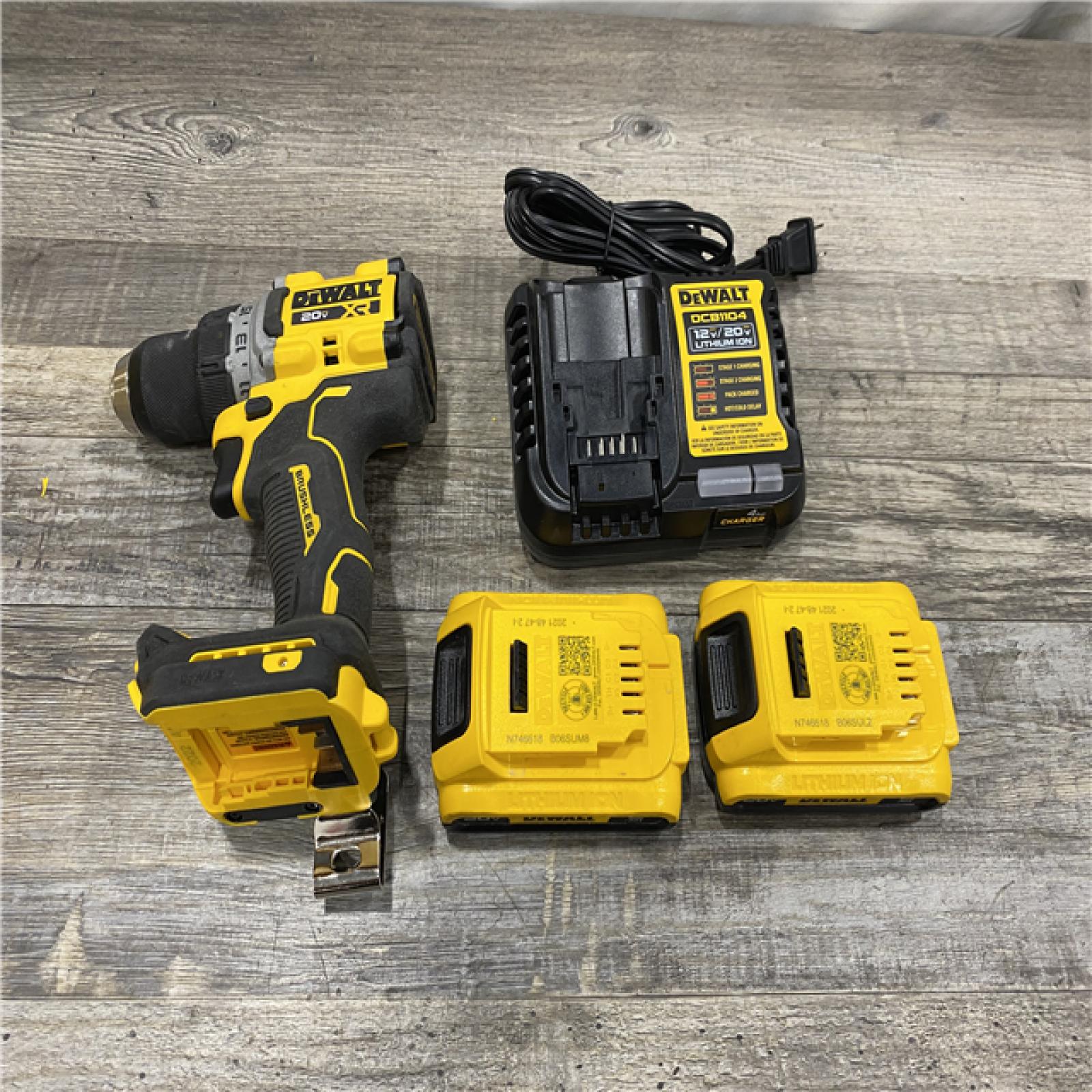 AS-IS DEWALT 20V MAX Lithium-Ion Cordless Brushless 1/2 in. Drill Driver Kit