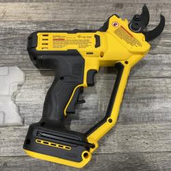 AS-IS DEWALT 20V MAX Cordless Battery Powered Pruner Kit