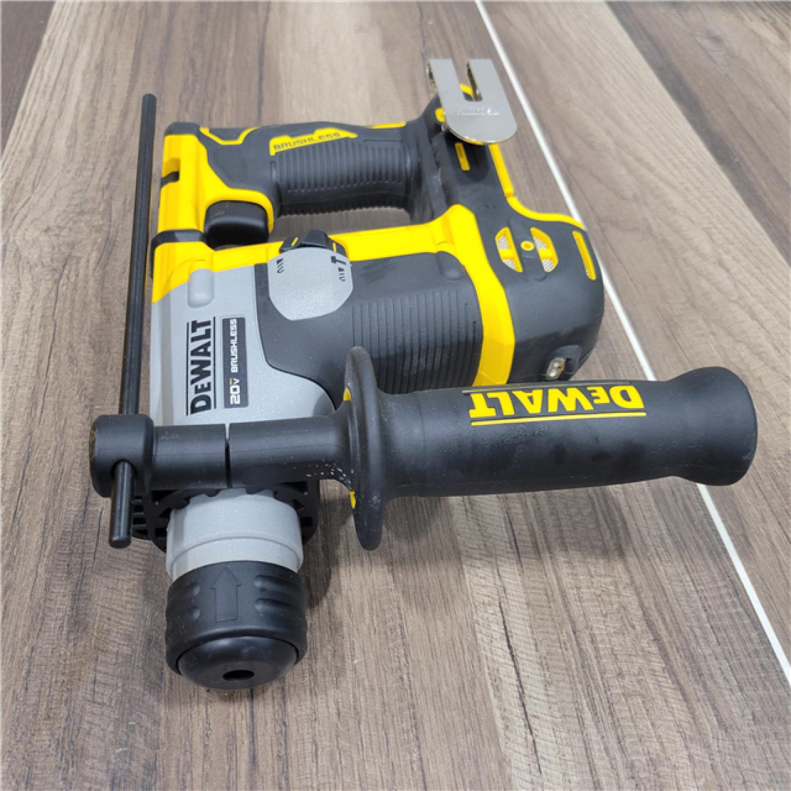 GOOD Dewalt DCH172B MAX Atomic 20V 5/8 Inch Brushless Cordless SDS Plus Rotary Hammer (Tool Only)
