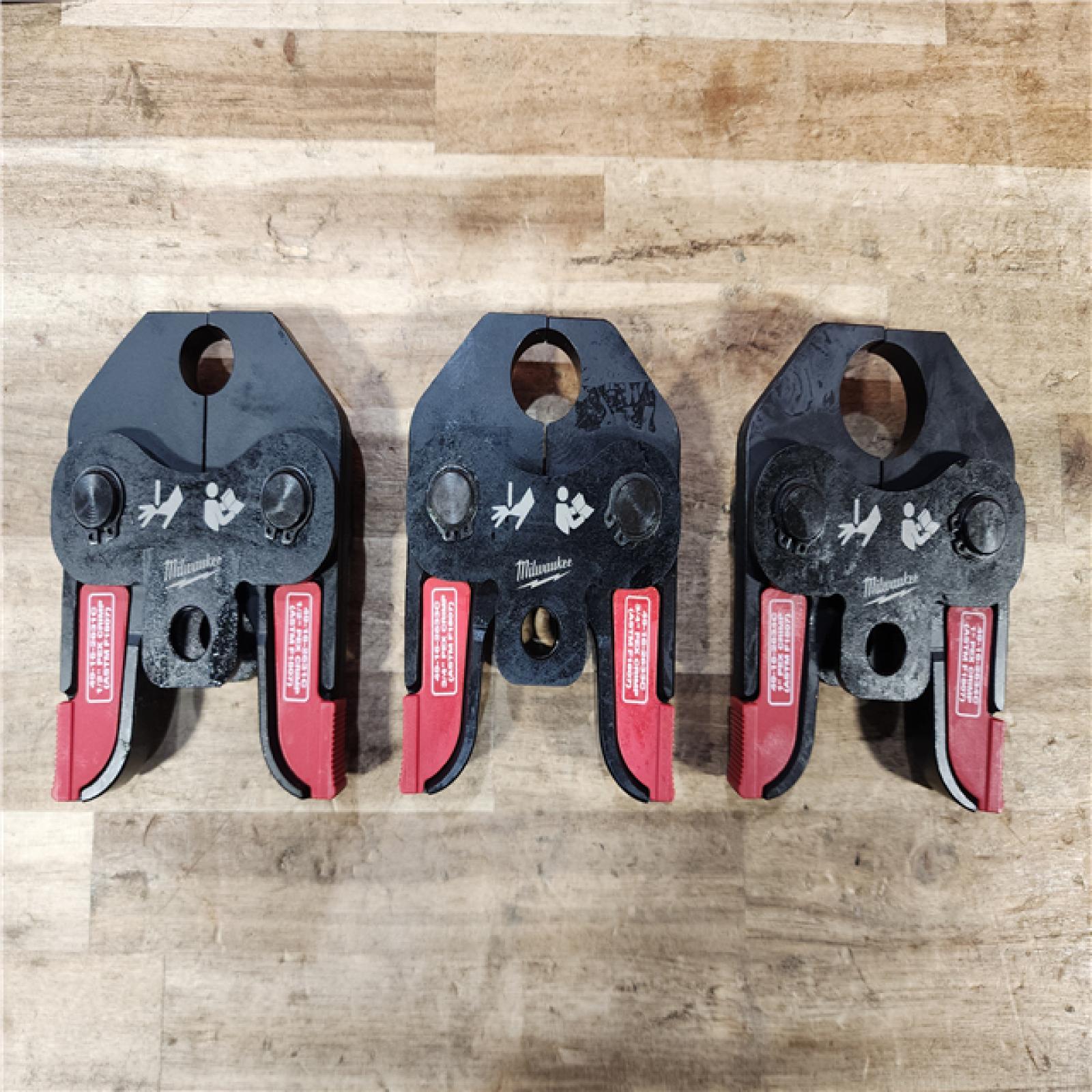 HOUSTON LOCATION - AS-IS Milwaukee 18V Lithium-Ion Cordless Short Throw Press Tool with 3 PEX Crimp Jaws Kit