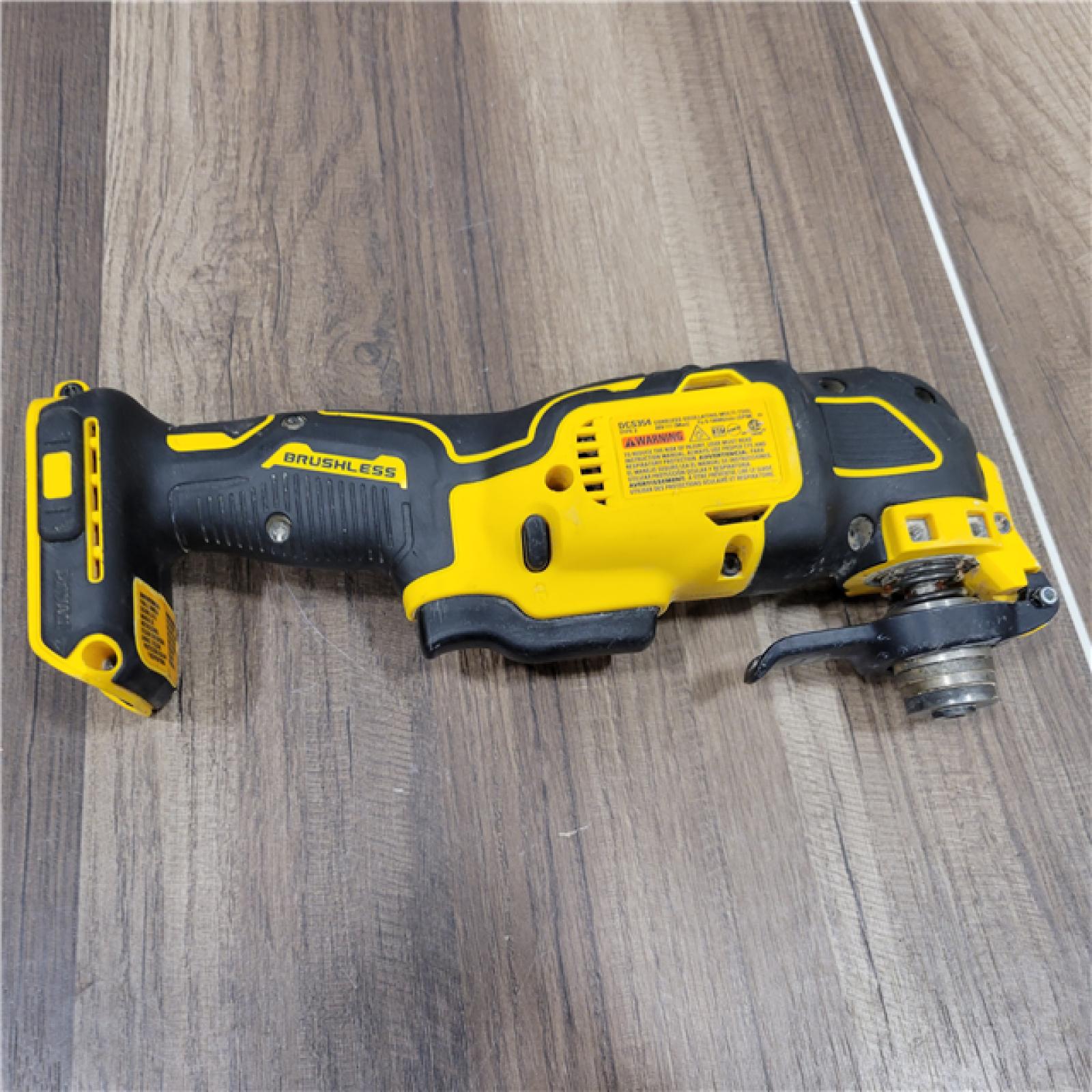 AS-IS  DEWALT ATOMIC 20V MAX Cordless Brushless Oscillating Multi Tool (Tool Only)
