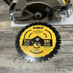 AS-IS DEWALT 20-Volt MAX 7-1/4 in. Cordless Circular Saw (Tool Only)