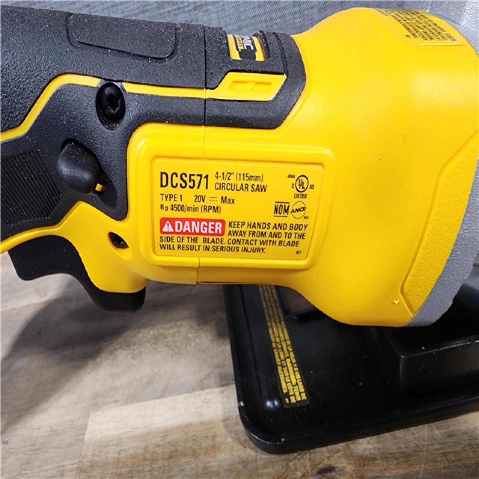 HOUSTON LOCATION - AS-IS DEWALT ATOMIC 20V MAX Cordless Brushless 4-1/2 in. Circular Saw (Tool Only)