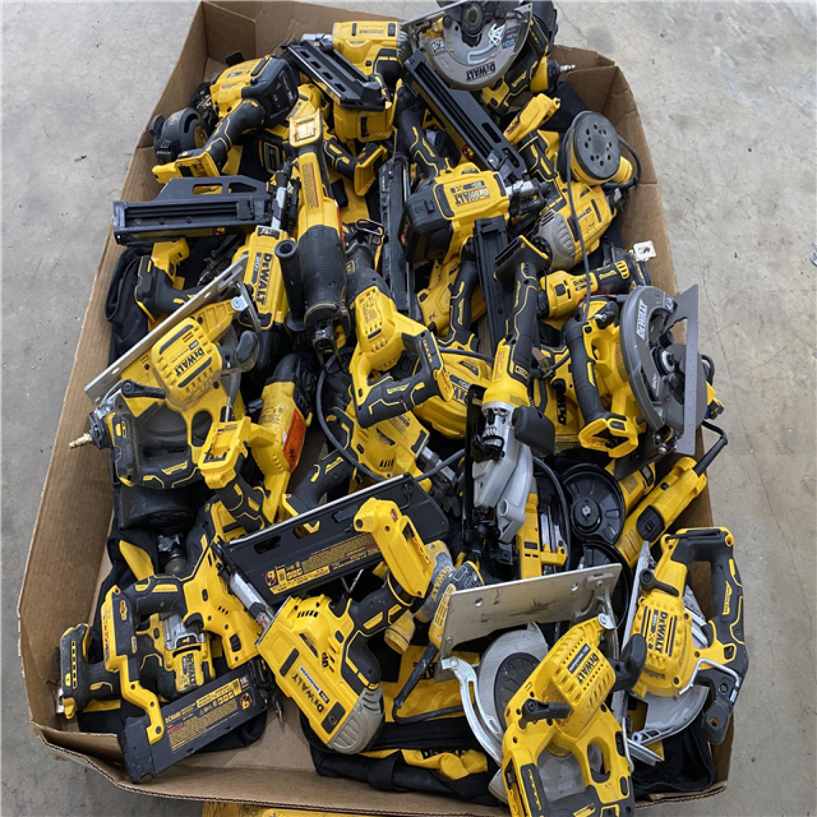 Houston Location AS IS - Tool Pallet