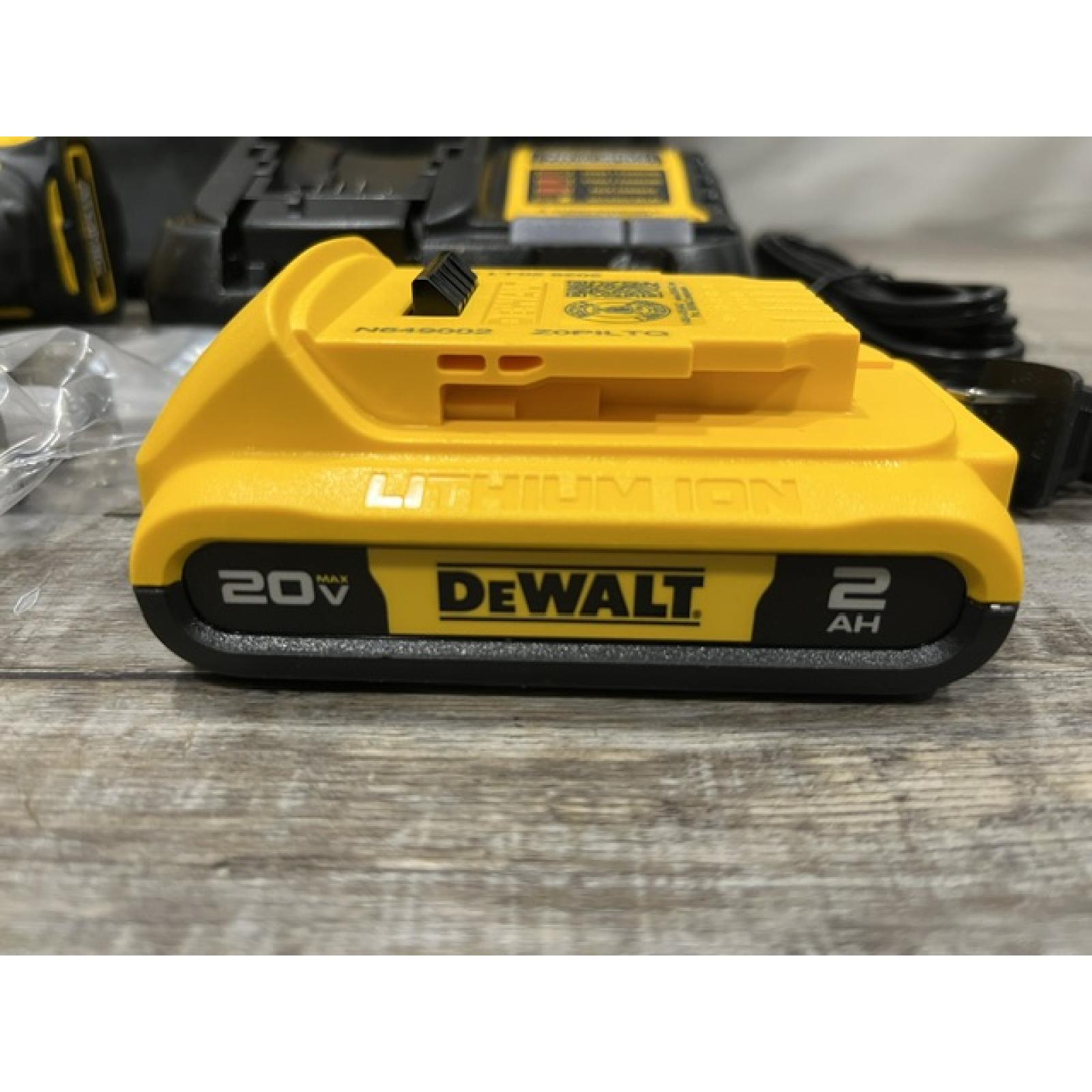 AS-IS DEWALT Atomic 20V Max Lithium-Ion Brushless Cordless Compact 1/4 in. Impact Driver Kit