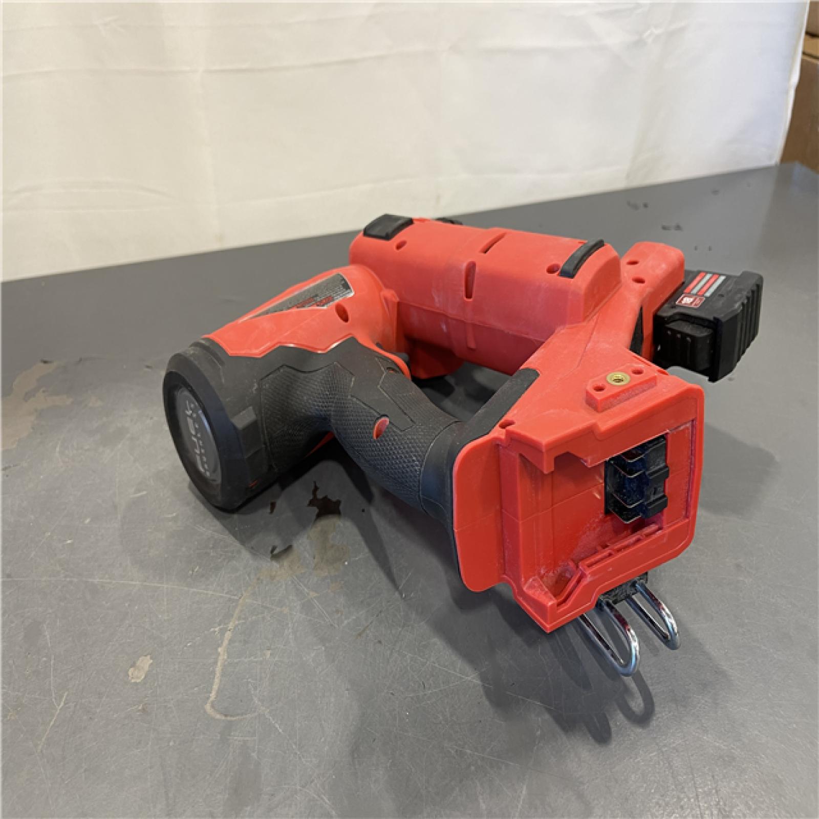 AS-IS - MILWAUKEE FUEL 18-Volt Lithium-Ion Brushless Cordless 18-Gauge 1/4 in. Narrow Crown Stapler