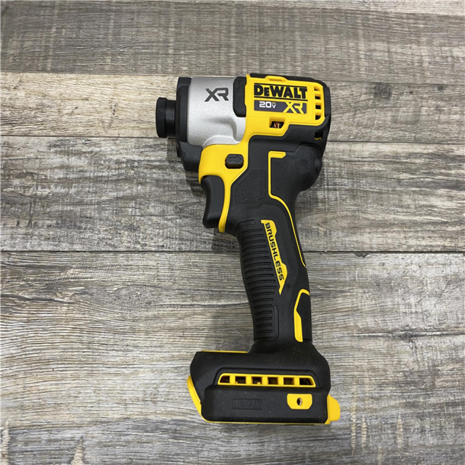 AS-IS DEWALT 20-Volt Maximum XR Lithium-Ion Cordless Brushless 1/4 in. 3-Speed Impact Driver Kit