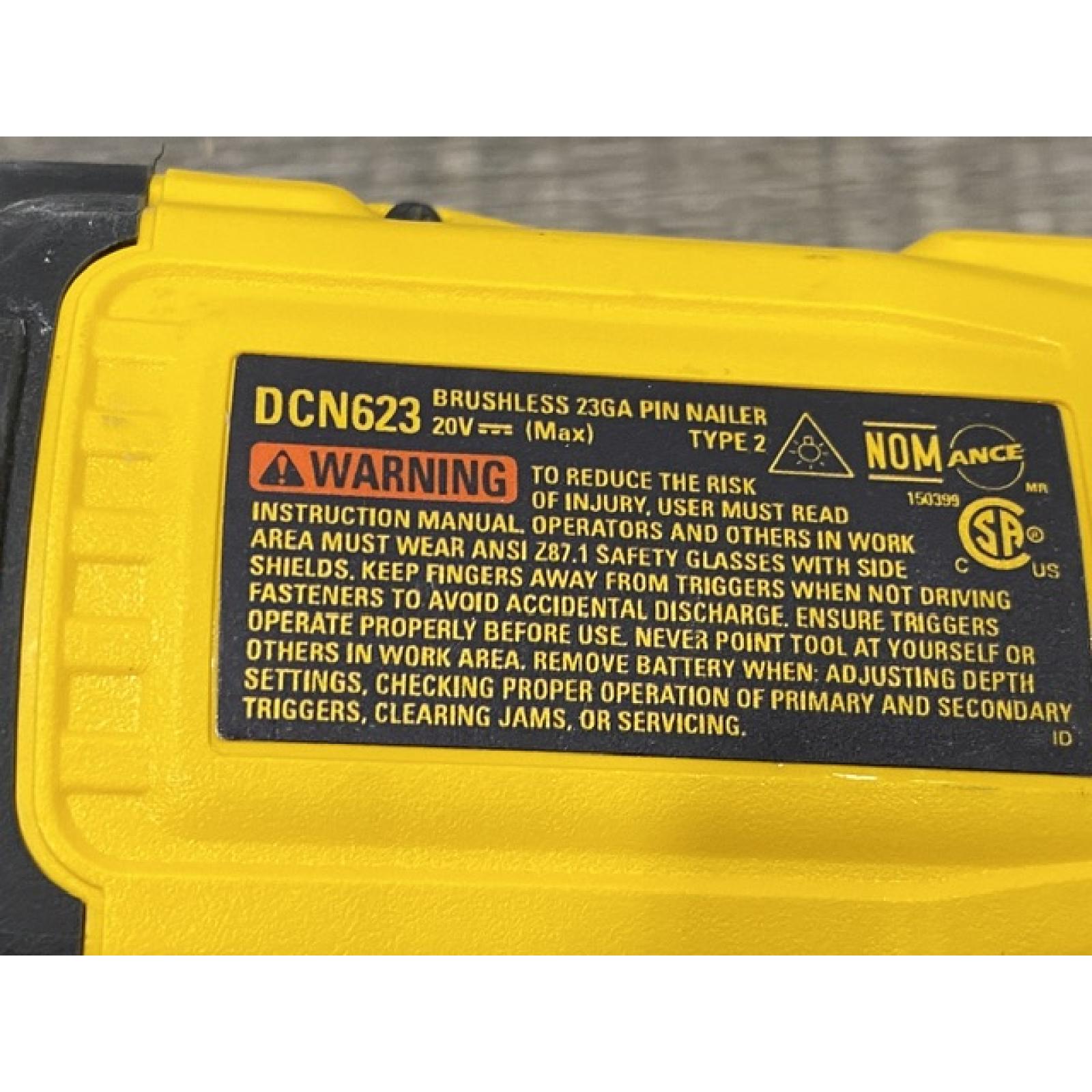 AS-IS DEWALT ATOMIC 20V MAX Lithium Ion Cordless 23 Gauge Pin Nailer Kit