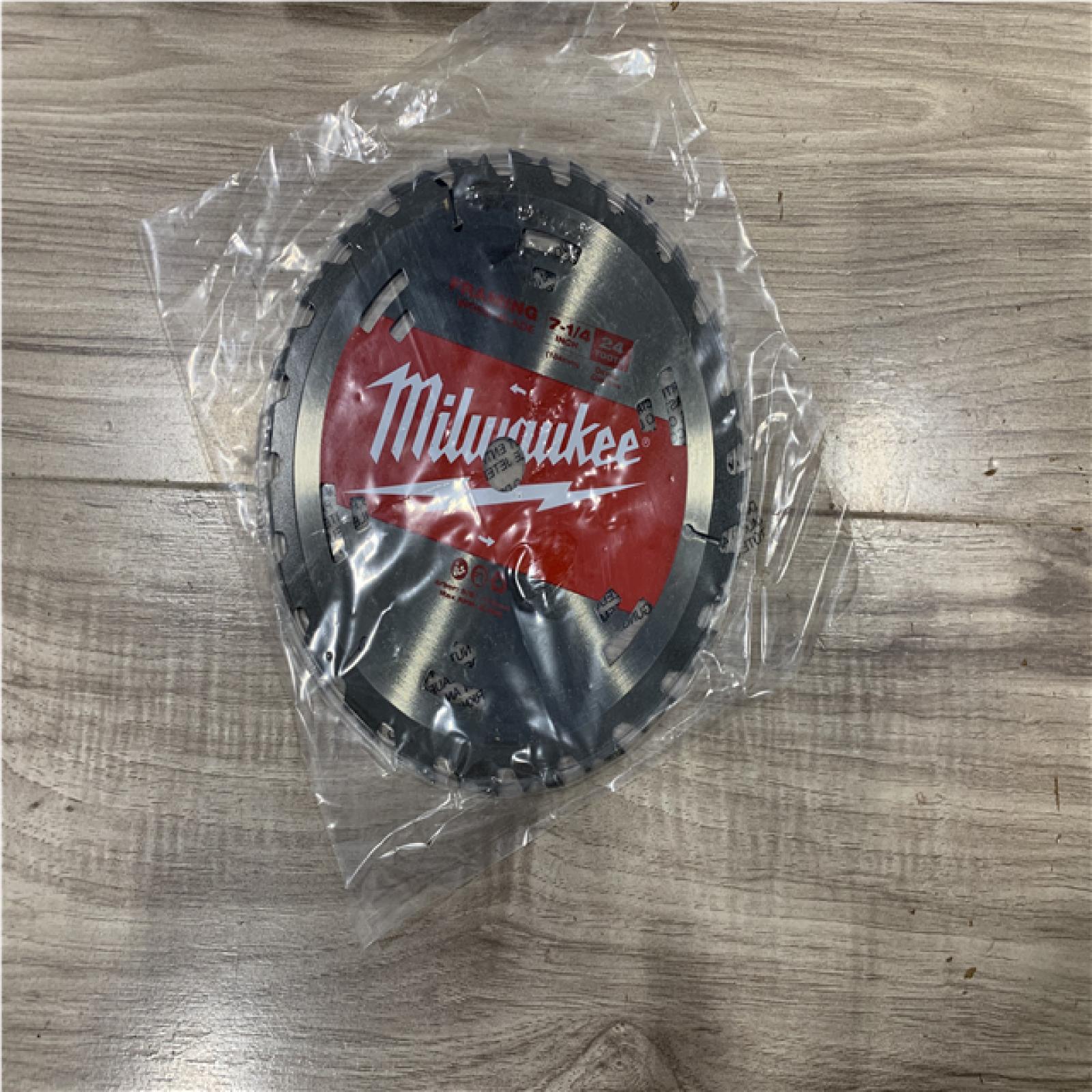 AS-IS Milwaukee 18V Lithium-Ion Brushless Cordless 7-1/4 in. Circular Saw (Tool-Only)