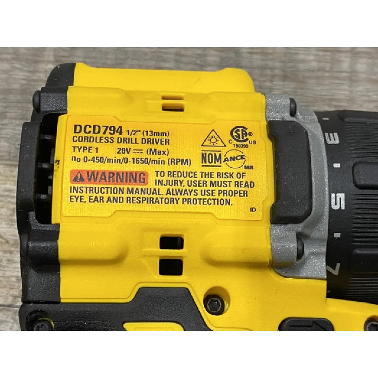 AS-IS DEWALT ATOMIC 20-Volt MAX Lithium-Ion Cordless (2-Tool) Combo Kit