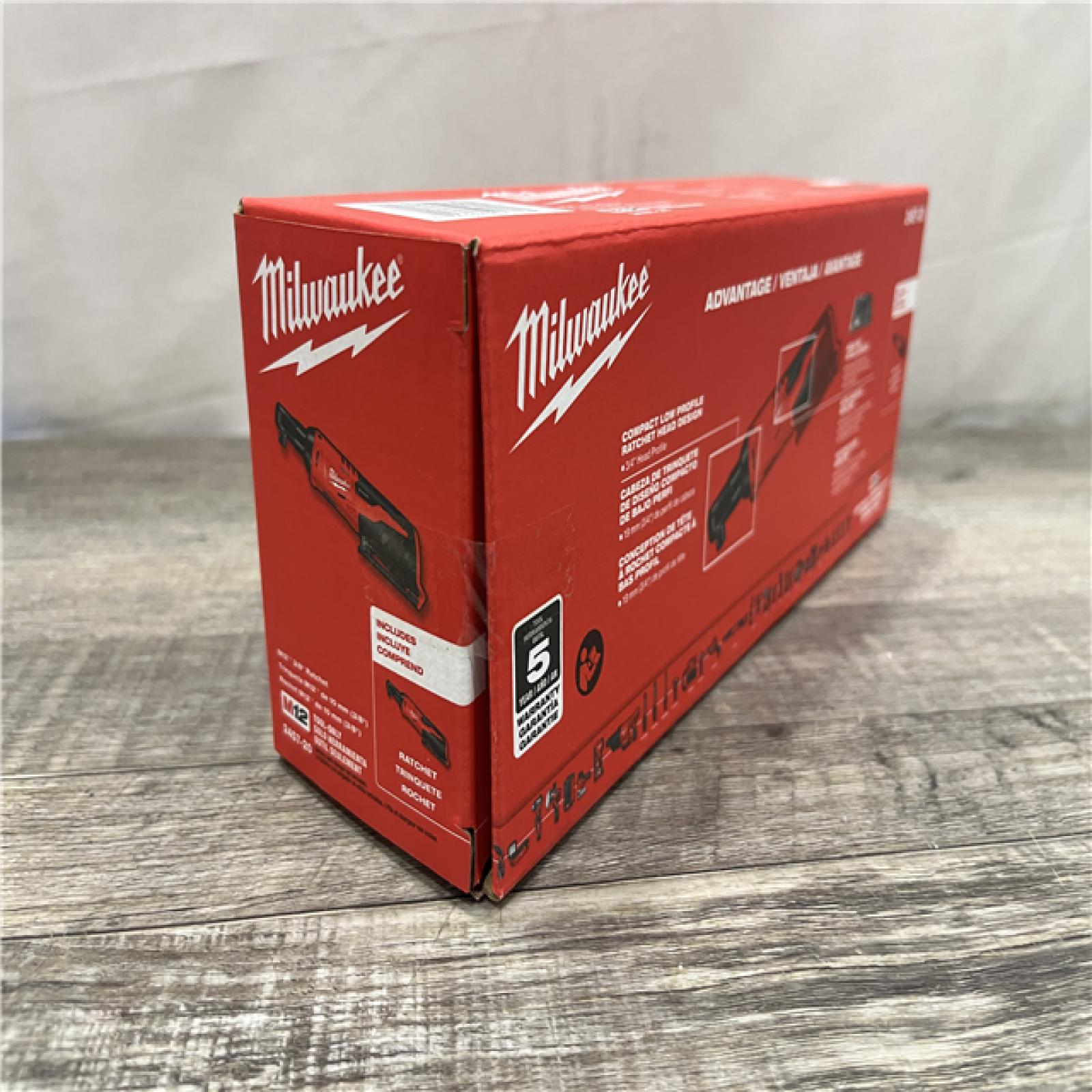 NEW - Milwaukee 12V Lithium-Ion Cordless 3/8 in. Ratchet (Tool-Only)