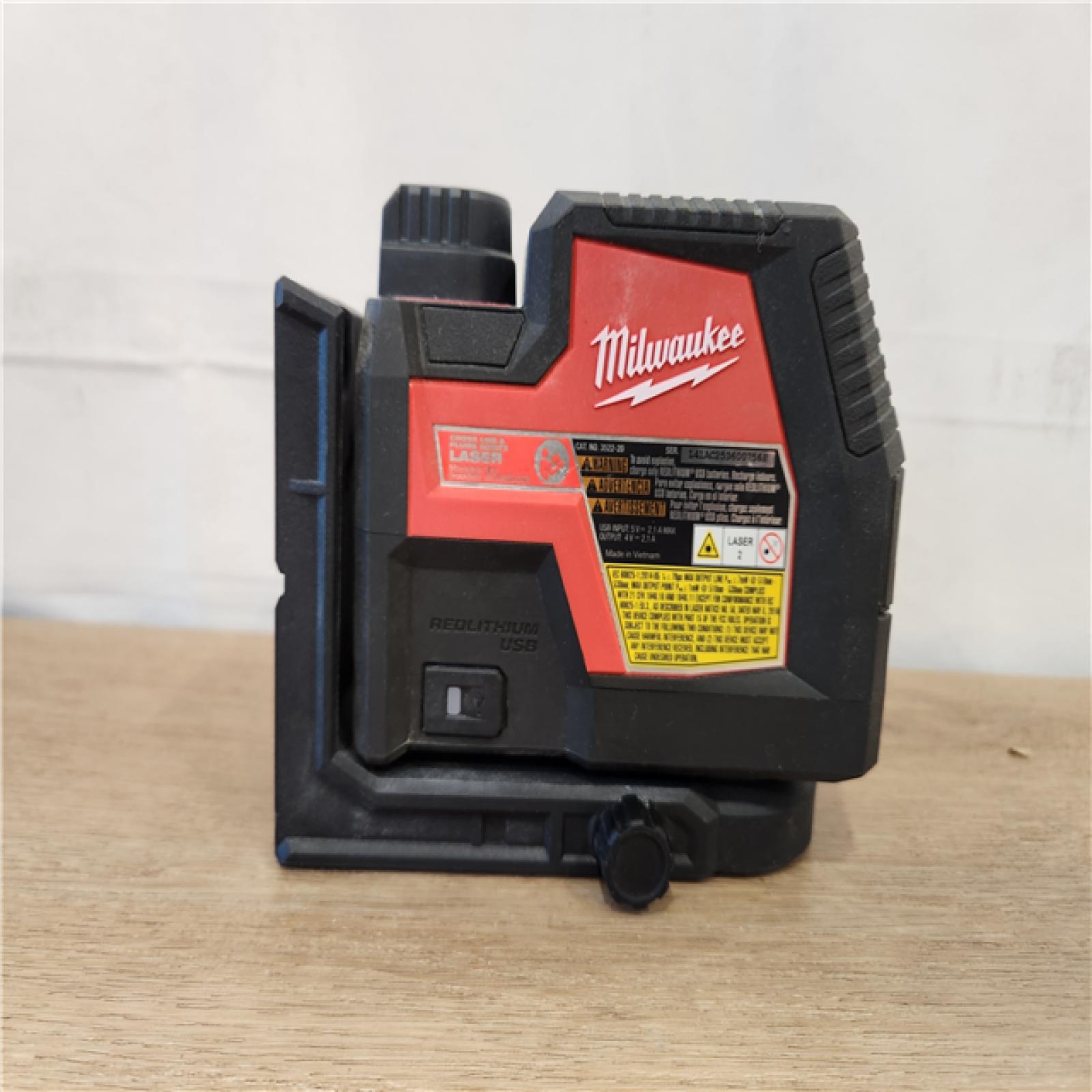 AS-IS- Milwaukee-Green Beam Laser Cross Line Plumb Point USB Rechargeable