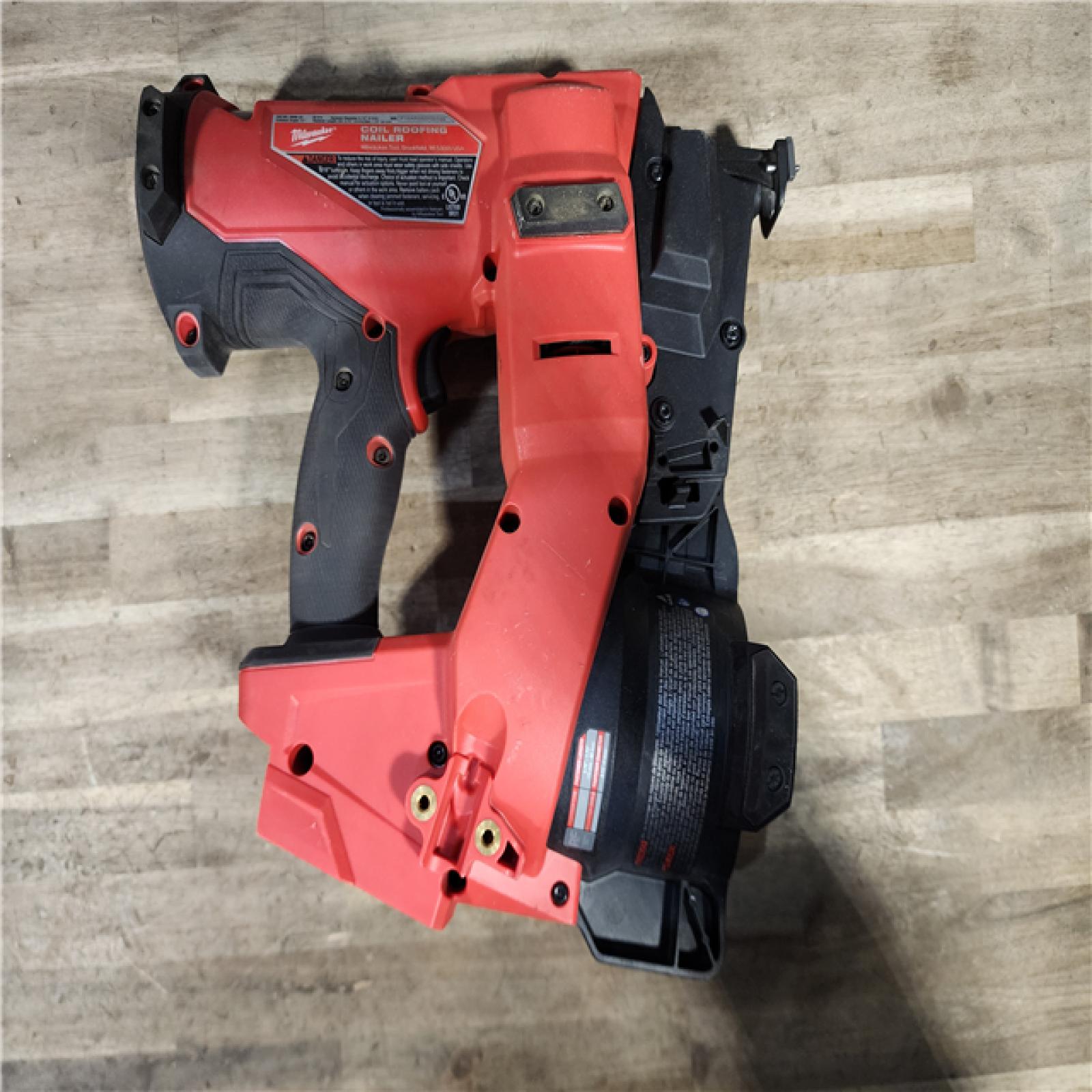 HOUSTON LOCATION - AS-IS Milwaukee M18 FUEL Coil Roofing Nailer (TOOL ONLY)