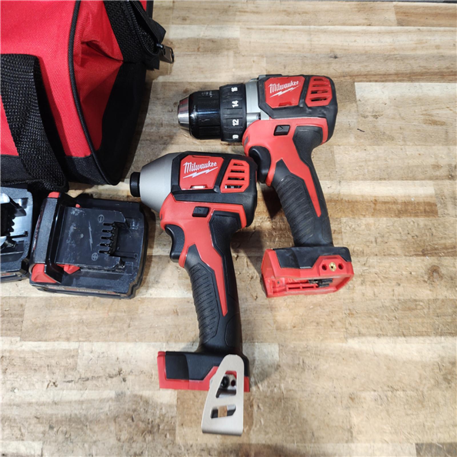 HOUSTON LOCATION - AS - IS Milwaukee 2 Tool Combo Kit W/ (2) Battery & Charger
