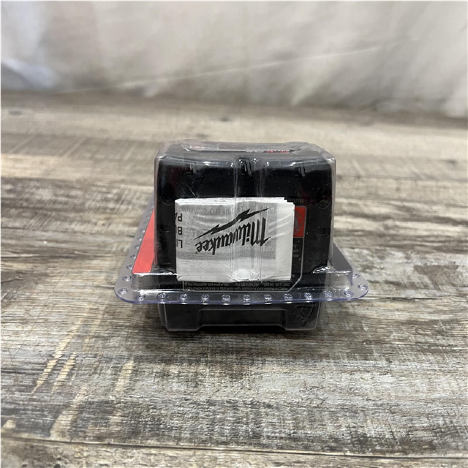 NEW - Milwaukee 12-Volt Lithium-Ion XC Extended Capacity Battery Pack 4.0Ah