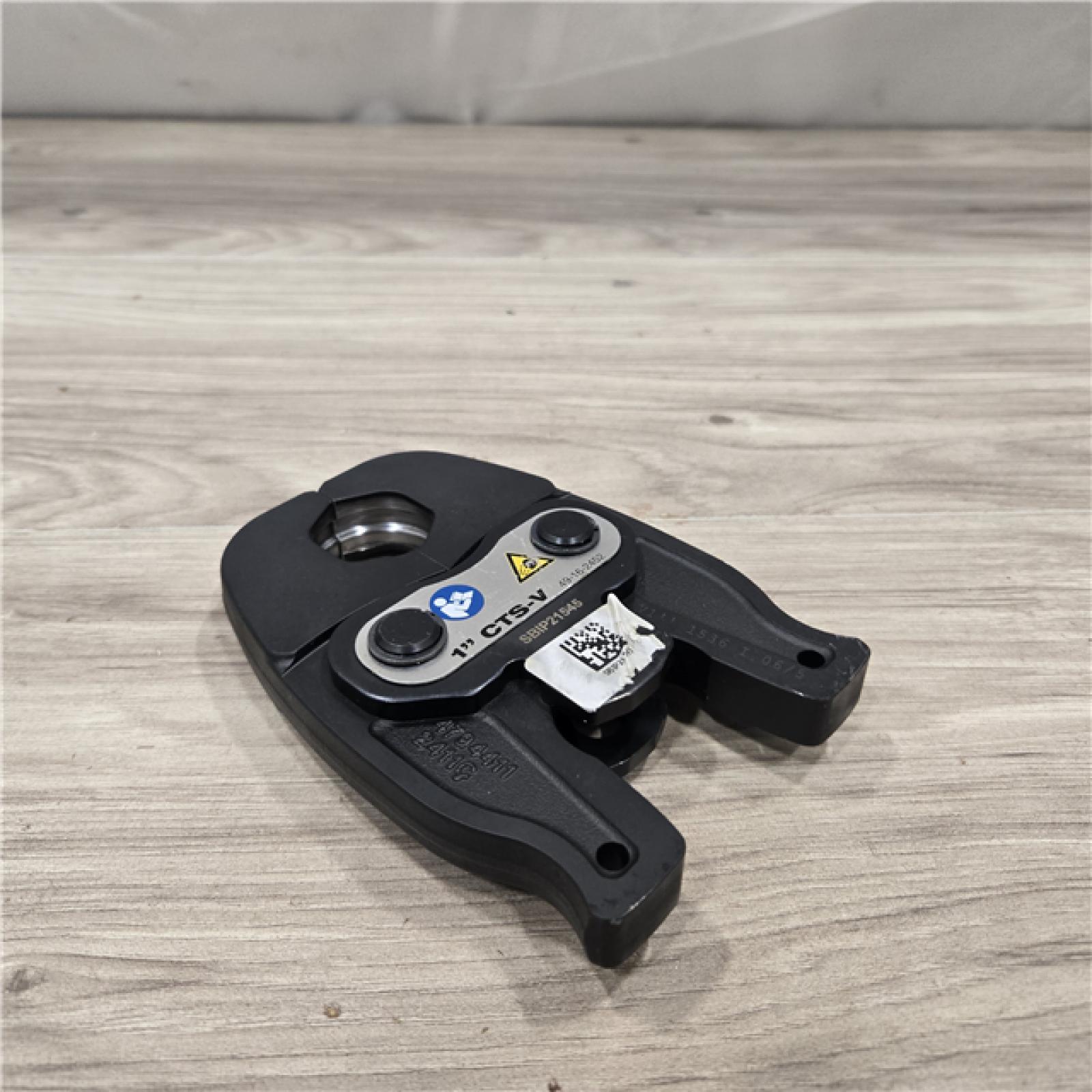 AS-IS Milwaukee M12 Force Logic 1 in. Press Tool Jaw