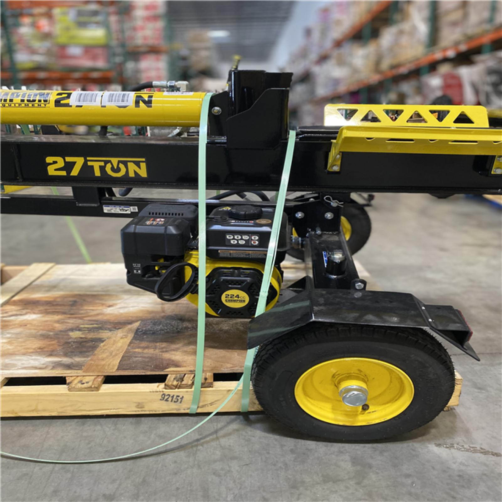 Dallas Location - As-Is Champion Power Equipment 27 Ton 224 cc Gas Log Splitter