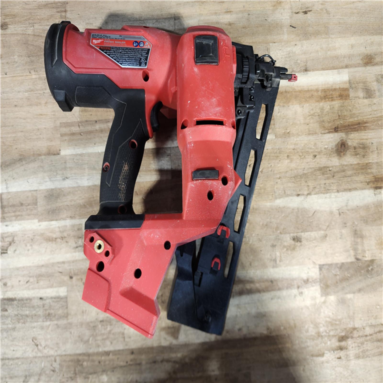 HOUSTON LOCATION - AS-IS Milwaukee FUEL 18-Volt Lithium-Ion Brushless Cordless Gen II 16-Gauge Angled Finish Nailer (Tool-Only)
