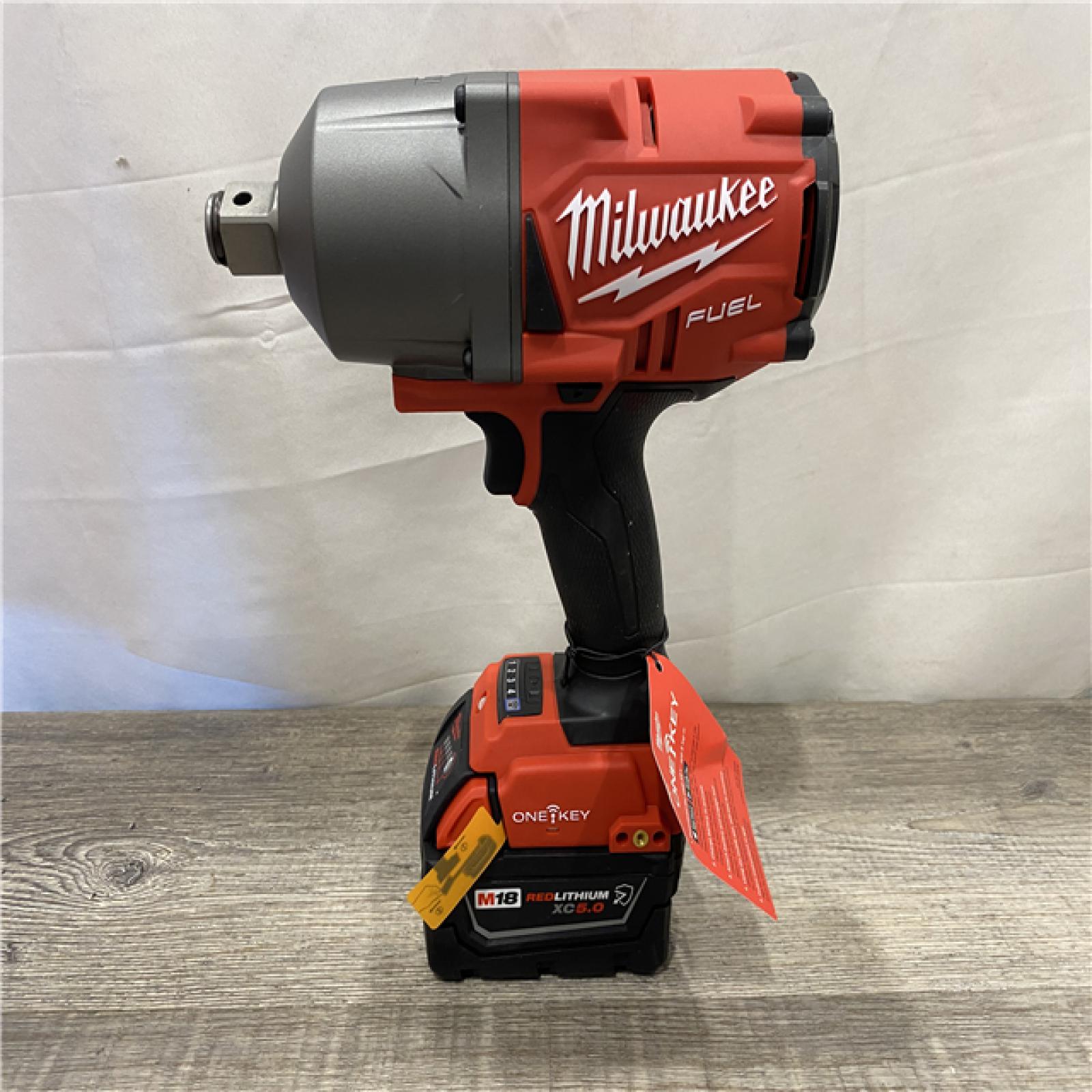 AS-IS Milwaukee FUEL ONE-KEY 18V Li-Ion Brushless Cordless 3/4 in. High-Torque Impact Wrench Kit