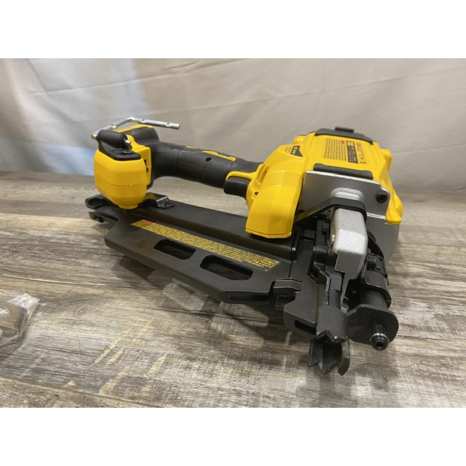AS-IS DEWALT 20V 30 Degree Cordless Framing Nailer (Tool-Only)