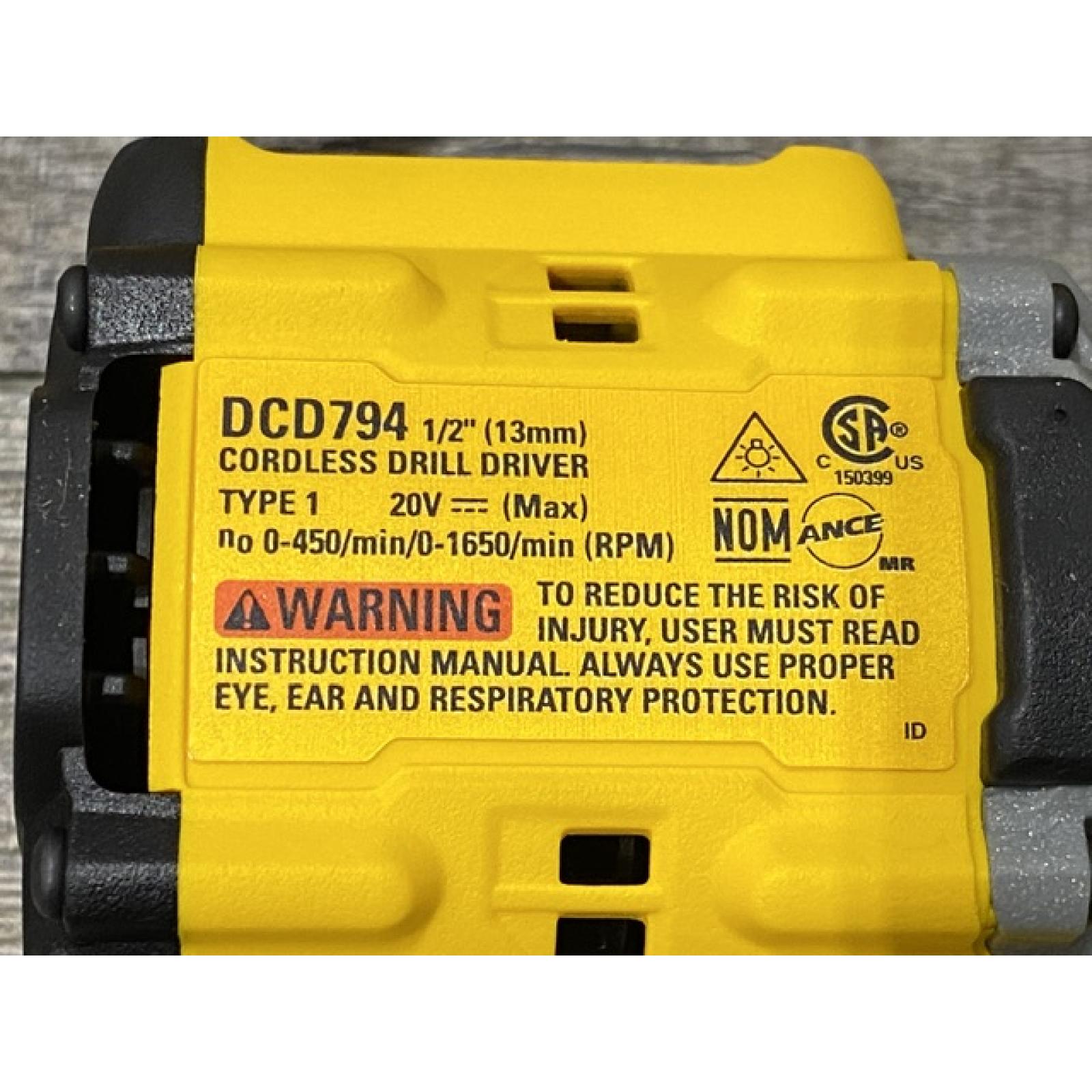 AS-IS DEWALT ATOMIC 20-Volt Lithium-Ion Cordless Brushless (4-Tool) Combo Kit