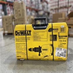 DALLAS LOCATION- DEWALT 27 lbs. SDS MAX 3/4 in. 15 Amp Inline Demolition Hammer Kit