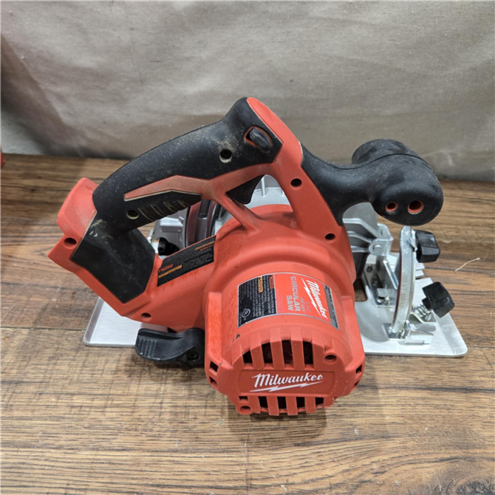 AS-IS Milwaukee 2630-20 M18 Cordless 6-1/2 Circular Saw Bare Tool Only - All