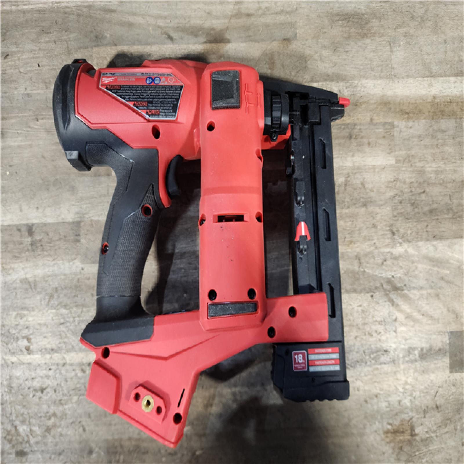 HOUSTON LOCATION - AS-IS MILWAUKEE FUEL 18V Cordless 18-Gauge 1/4 in. Narrow Crown Stapler (Tool-Only)