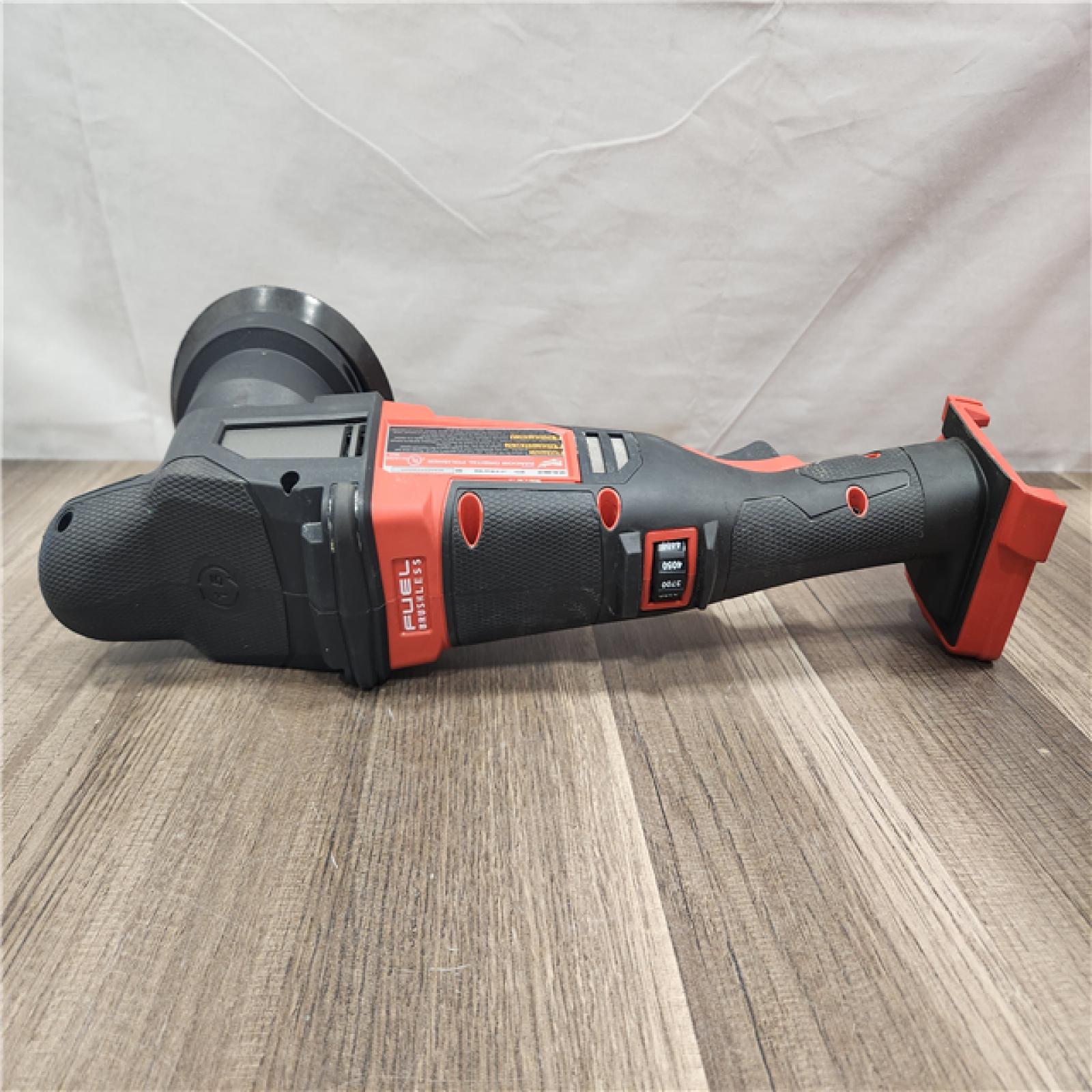 AS-IS- Milwaukee M18 FUEL18V Lithium-Ion Brushless Cordless 15MM DA Polisher (Tool-Only)