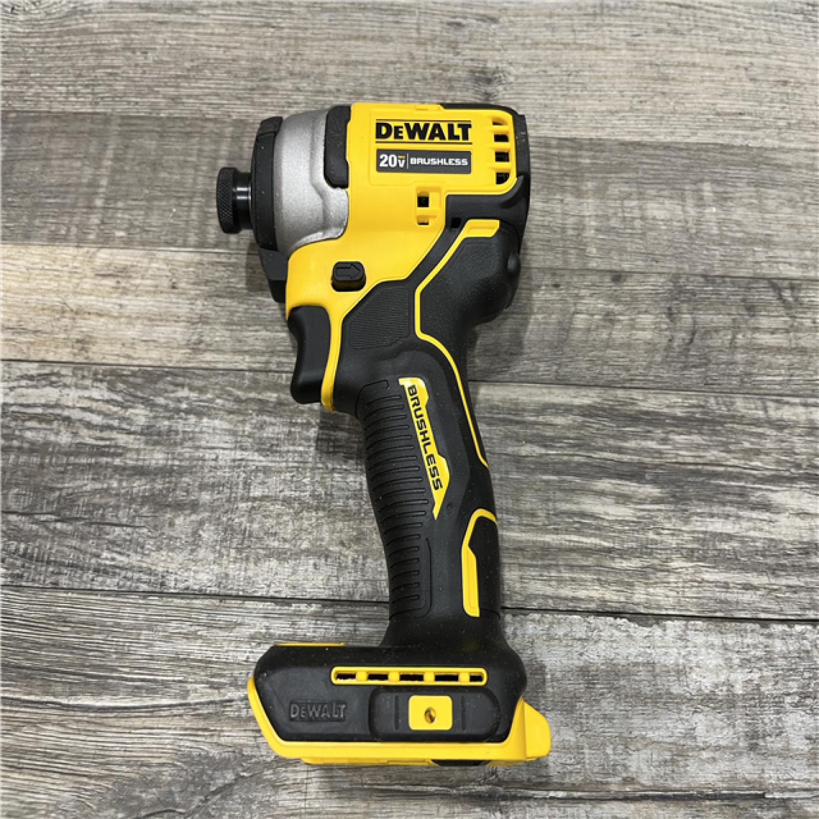 AS-IS DEWALT Atomic 20V Max Lithium-Ion Brushless Cordless Compact 1/4 in. Impact Driver Kit