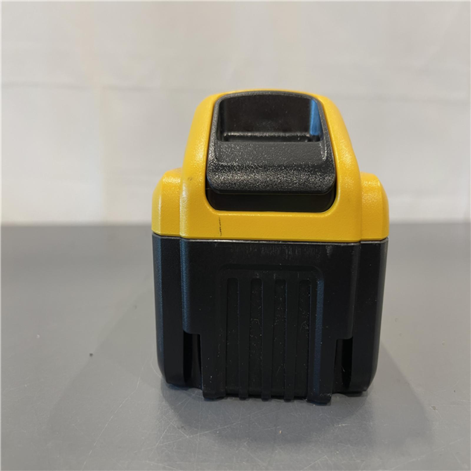 LIKE NEW! - DeWALT DCB210 20V MAX XR 10.0 AH Lithium-Ion Battery