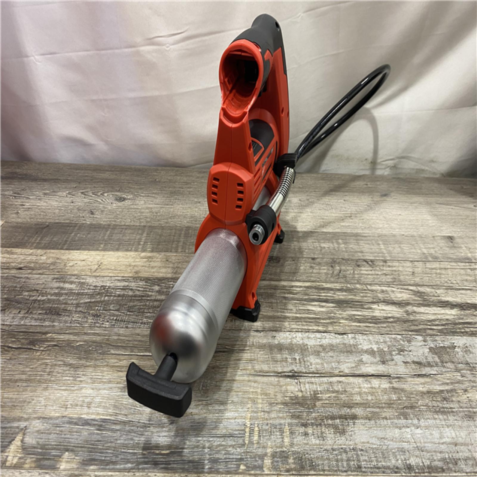 AS-IS Milwaukee 12V Lithium-Ion Cordless Grease Gun (Tool-Only)