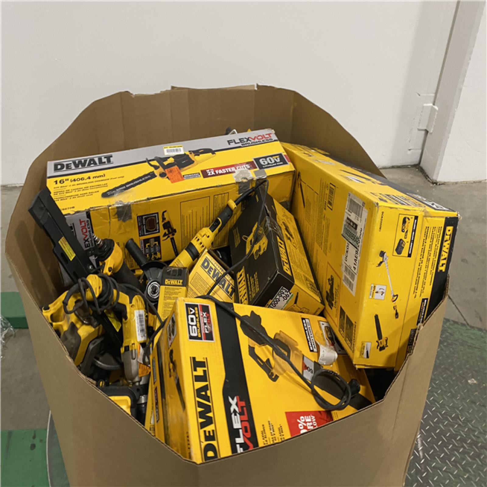 Dallas Location - As-Is Tool Pallet