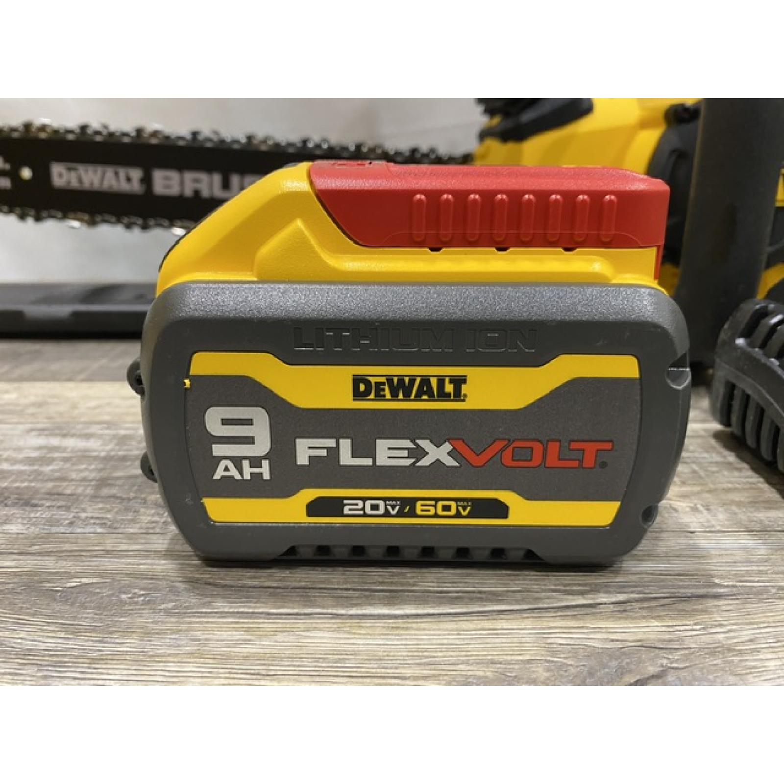 AS-IS DEWALT 60V MAX FLEXVOLT Lithium-Ion Brushless Cordless 16 Chainsaw Kit